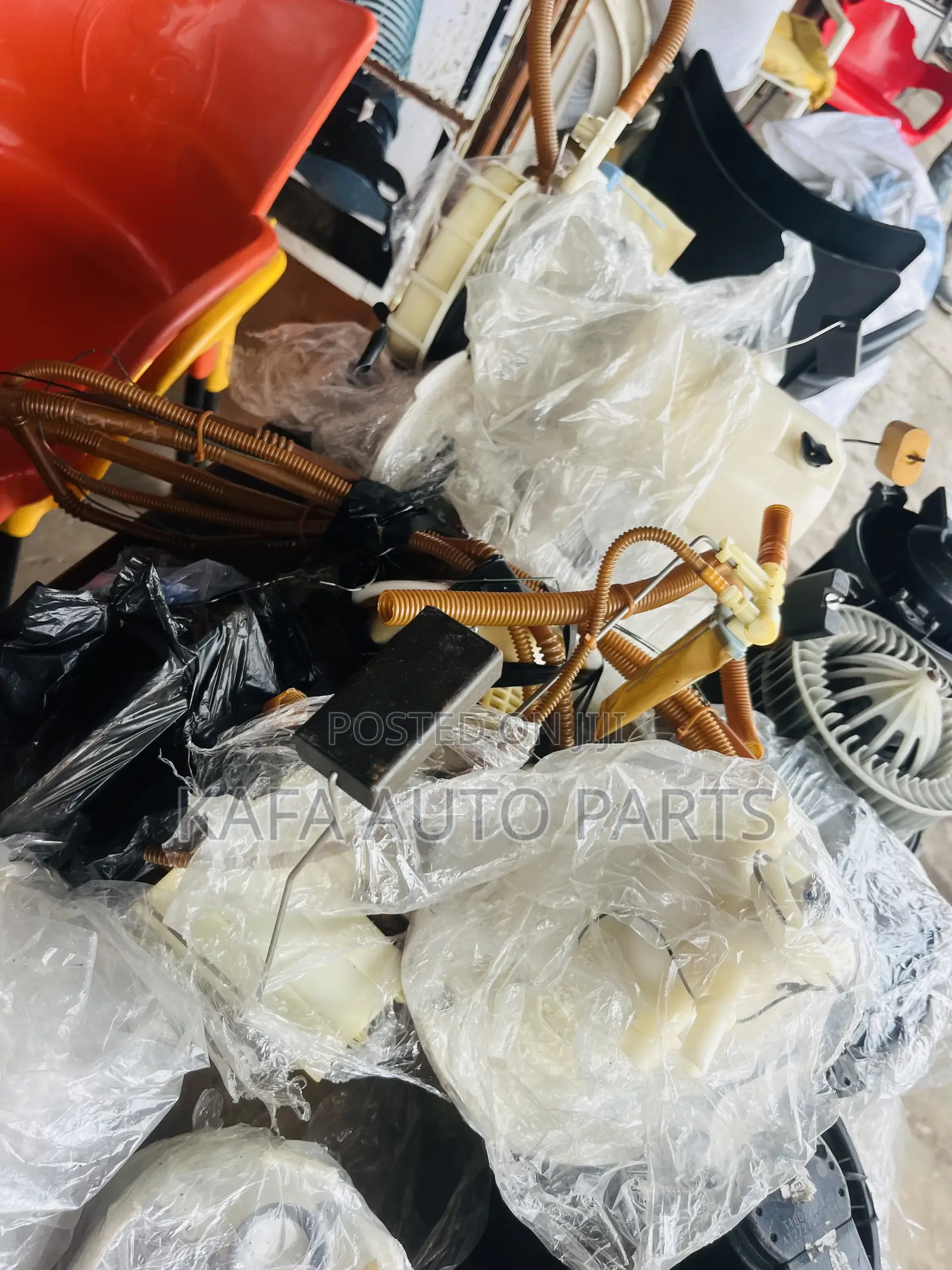 Mercedes Benz 205 / C300 2016 Fuel Pump Available