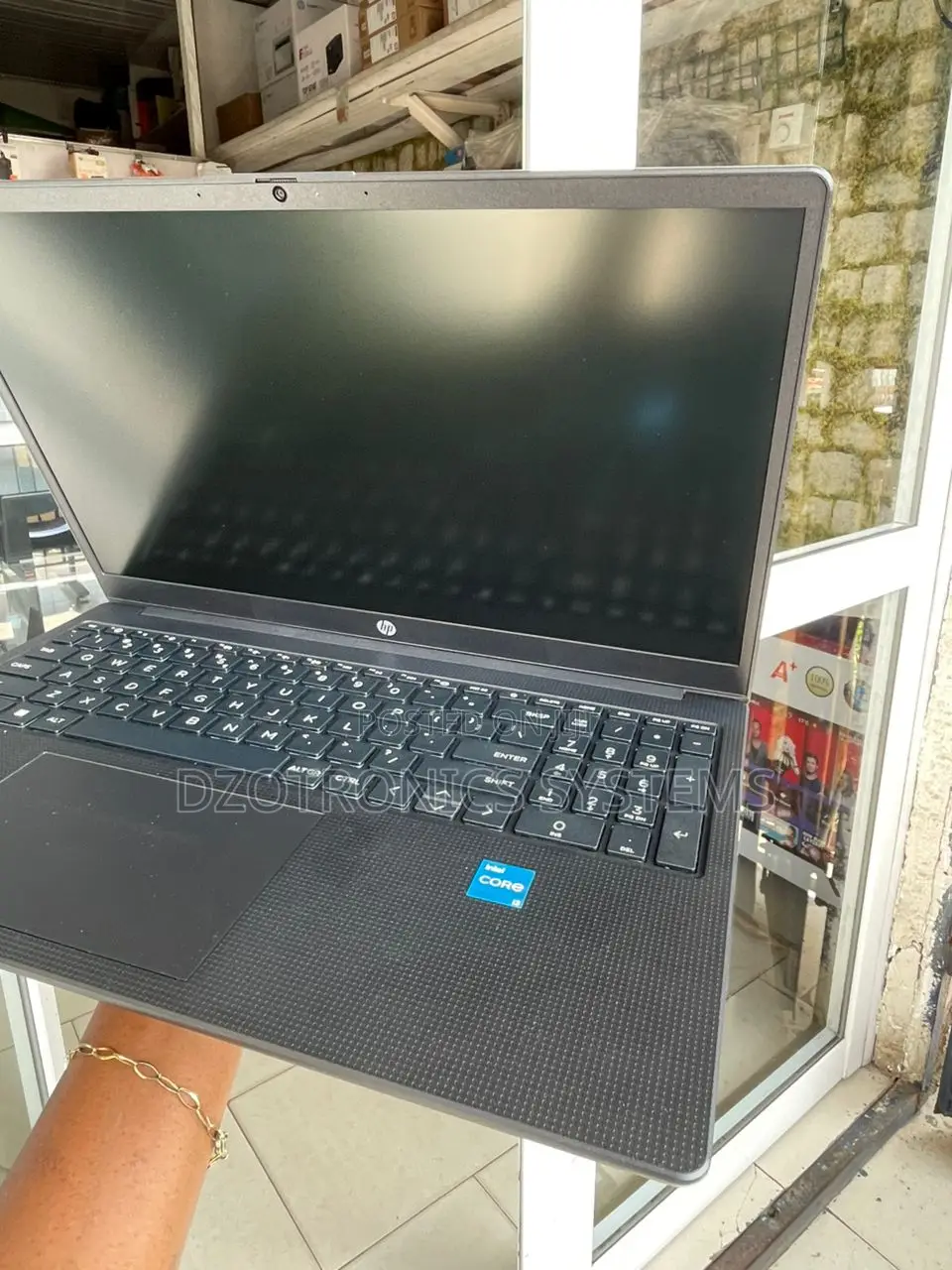 New Laptop HP 4GB Intel Core I3 SSD 512GB