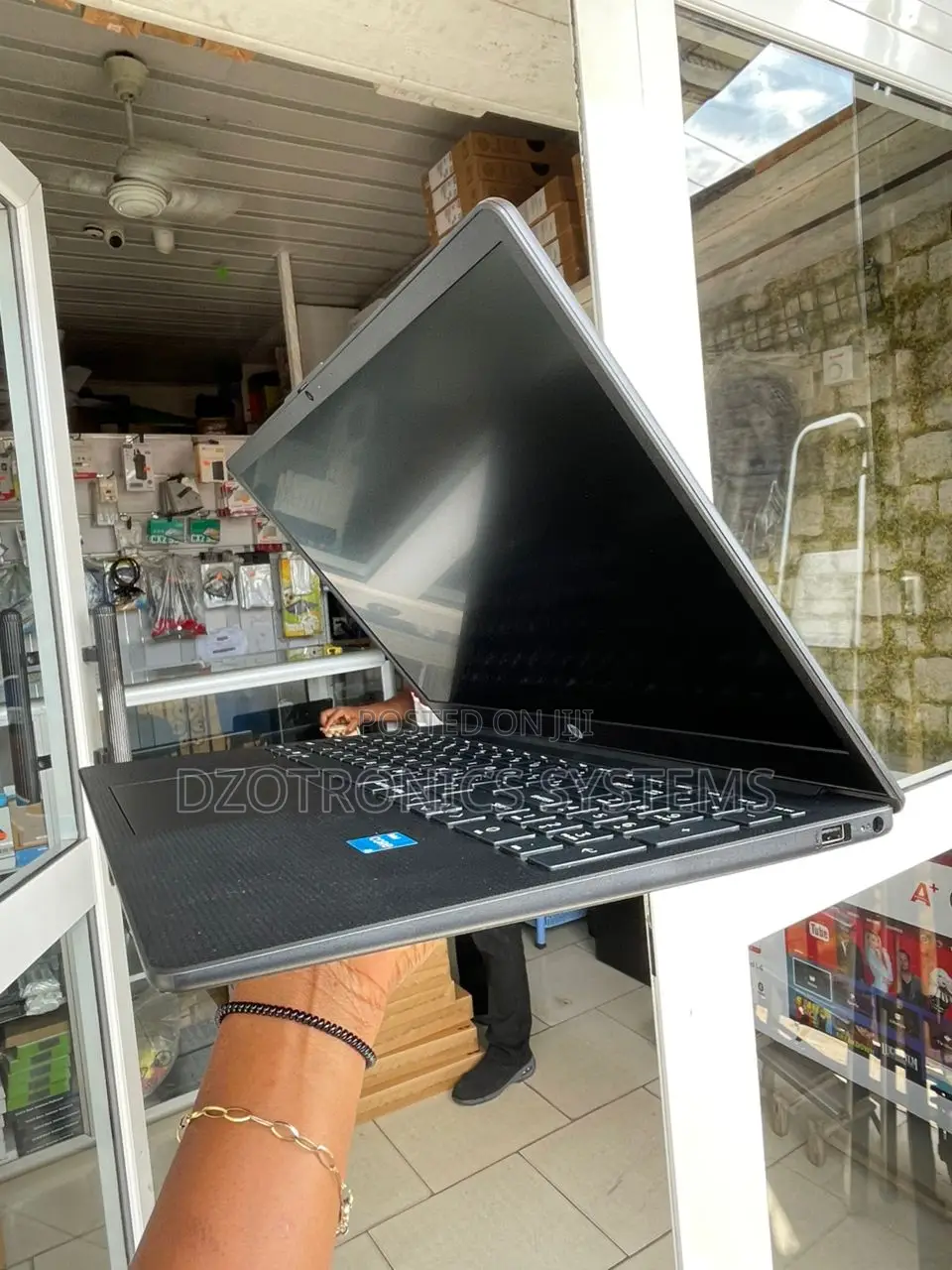 New Laptop HP 4GB Intel Core I3 SSD 512GB
