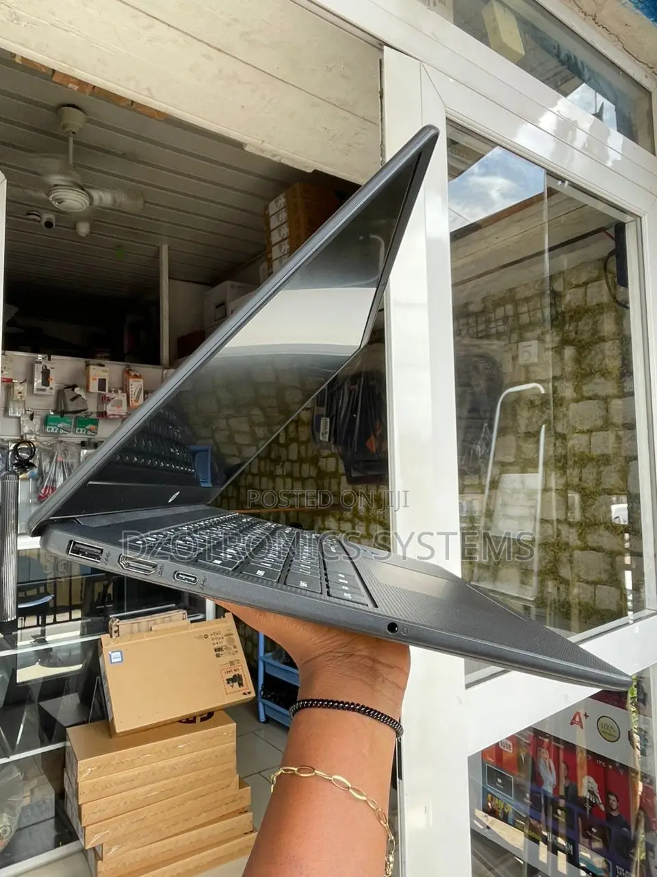 New Laptop HP 4GB Intel Core I3 SSD 512GB