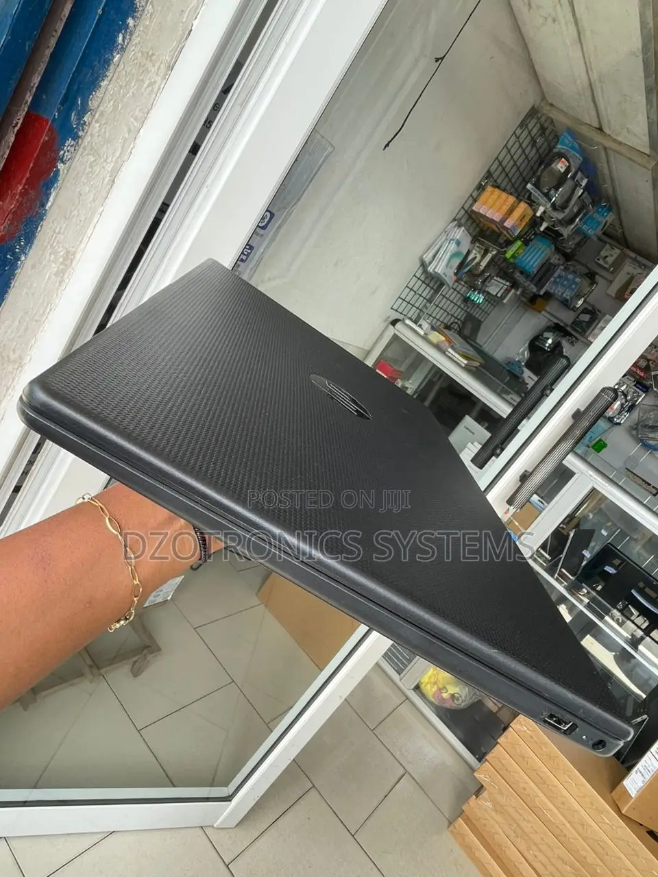 New Laptop HP 4GB Intel Core I3 SSD 512GB