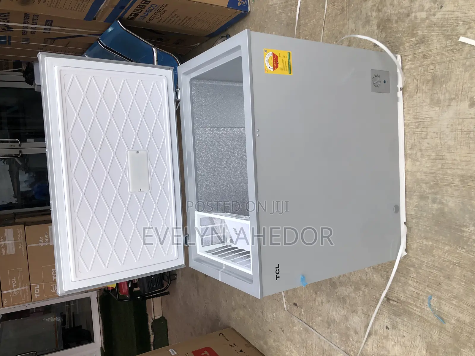 Quality and Affordable TCL Chest Freezer 206 Liters for Sale