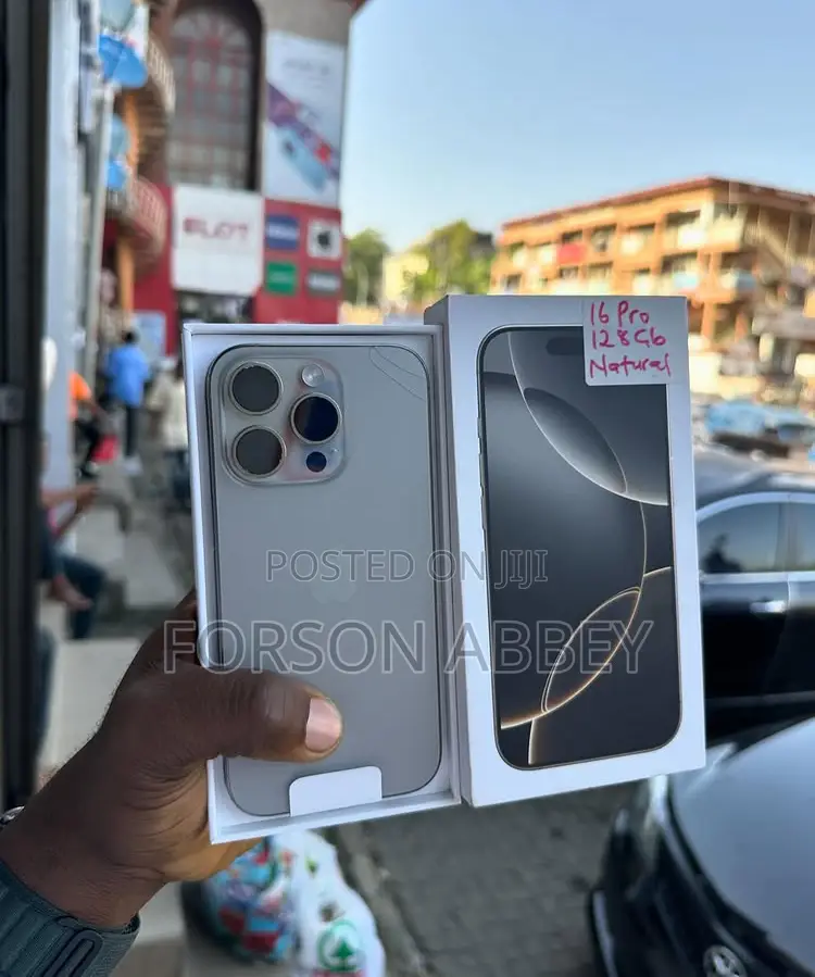 New Apple iPhone 16 Pro 128 GB Silver