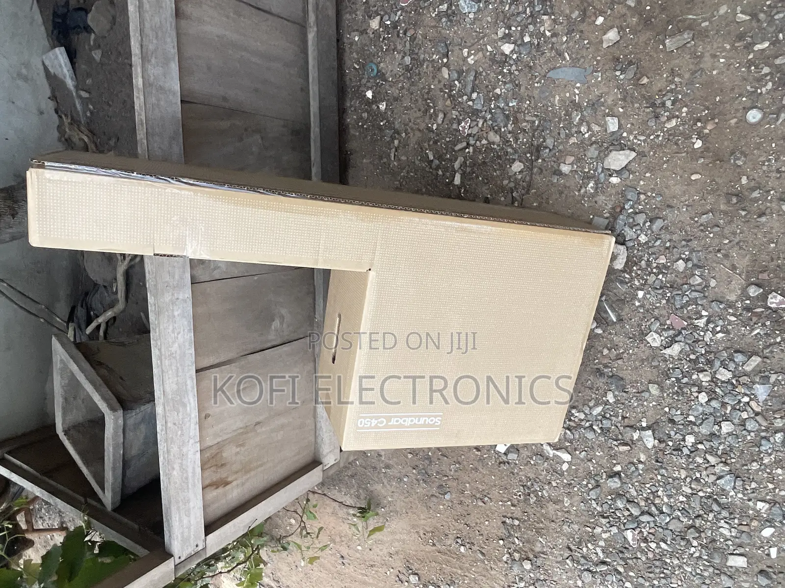 Spacious 3d Sound 2.1ch. DTS Virtual:X Soundbar / Hw-C450