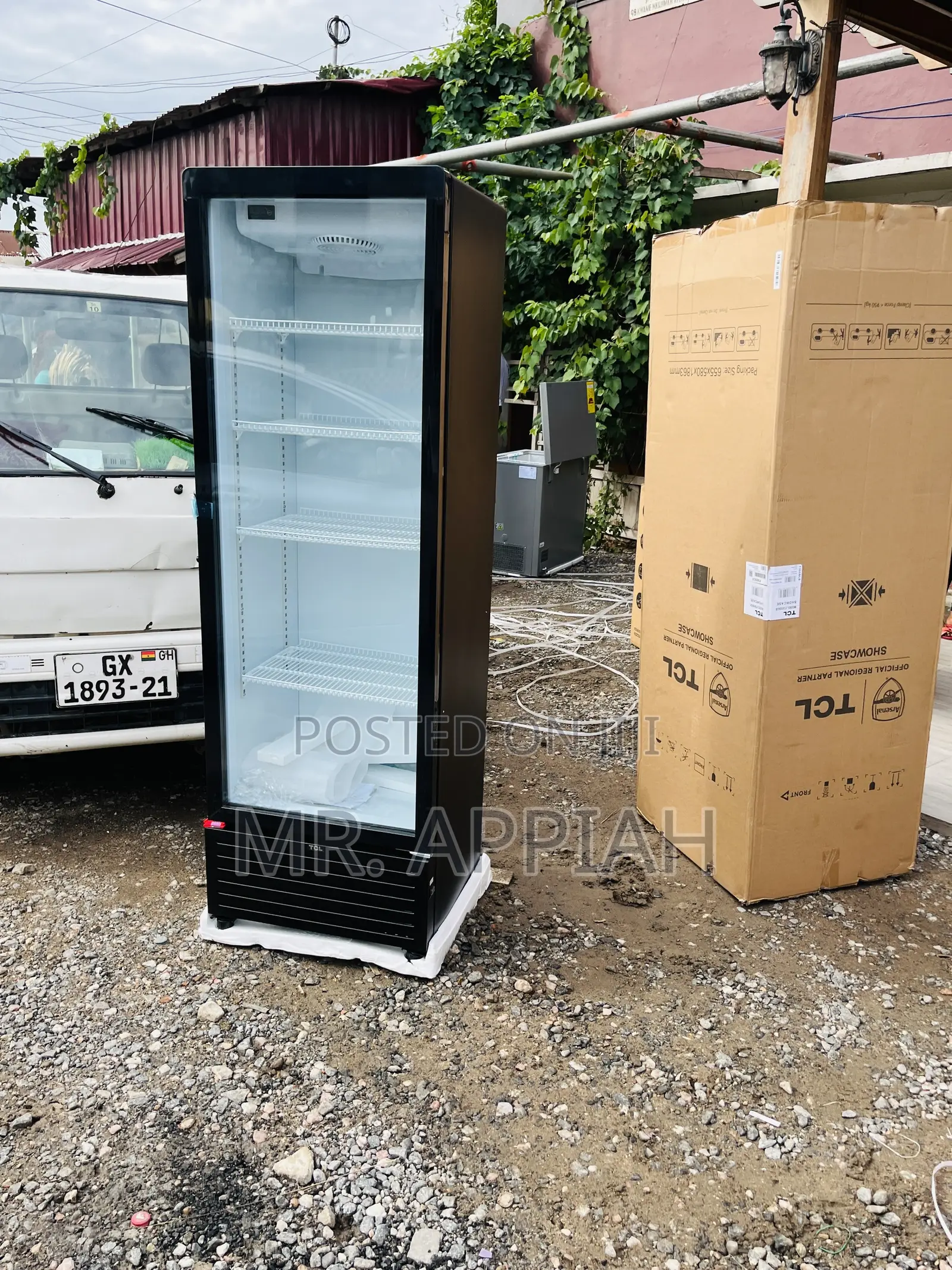 Super Chilling TCL F305cb 285 Litres Display Fridge(Black)