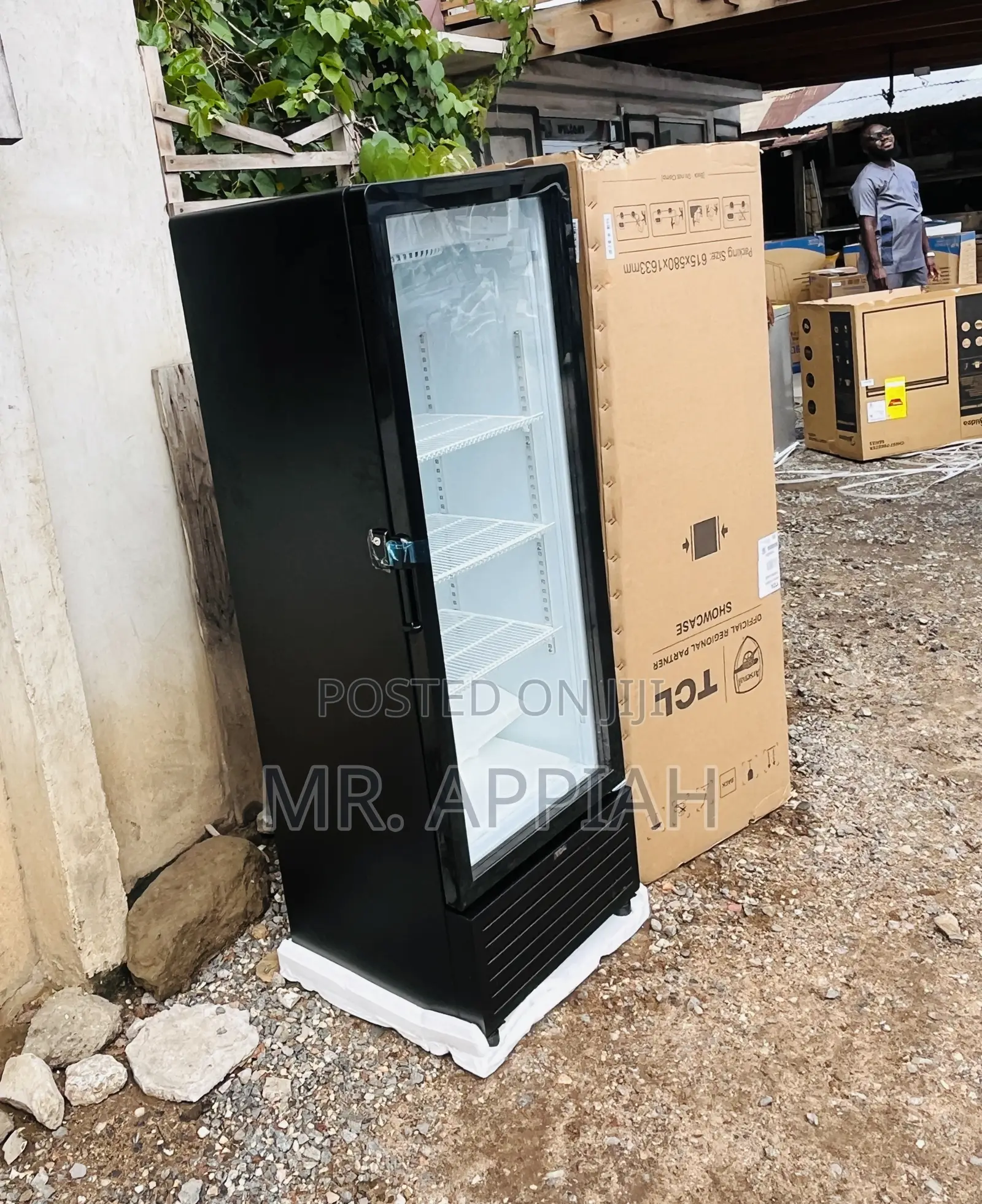 Effortless CoolingTcl F215cb 215 Litres Display Fridge,2025