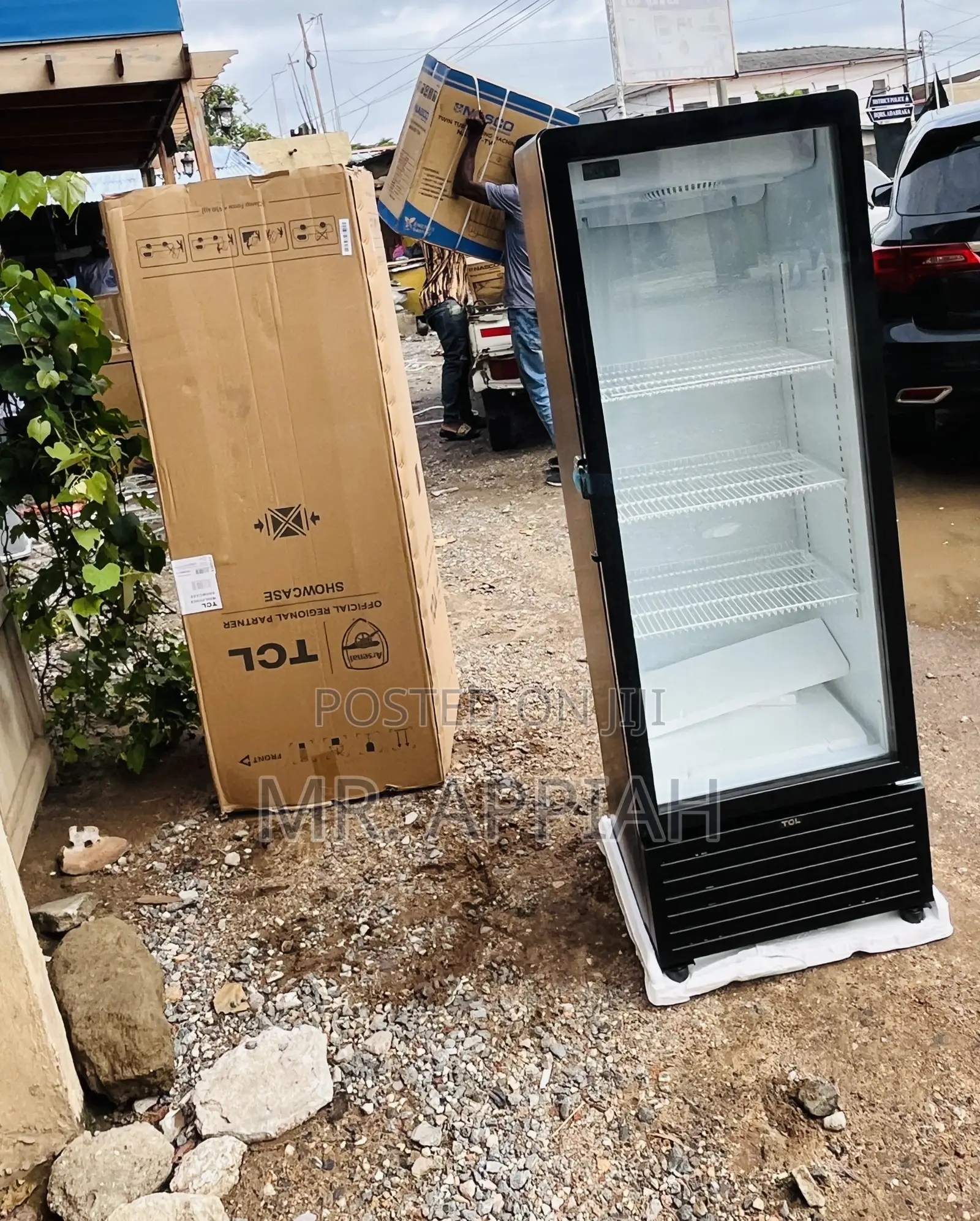 Premium Design TCL F215cb 215 Litres Display Fridge(Black)