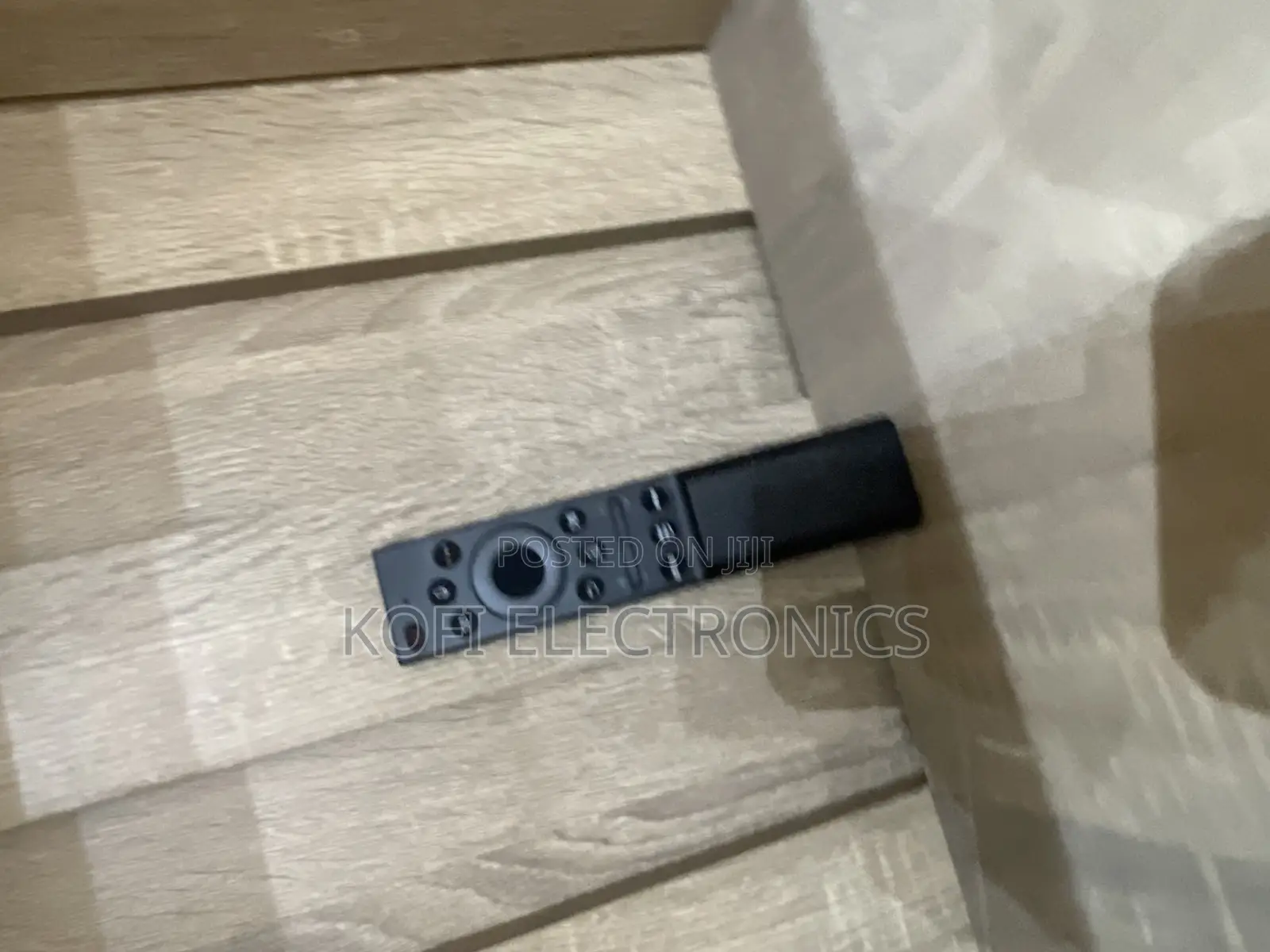 Samsung Smart Remote Control for Wireles Communication to Tv