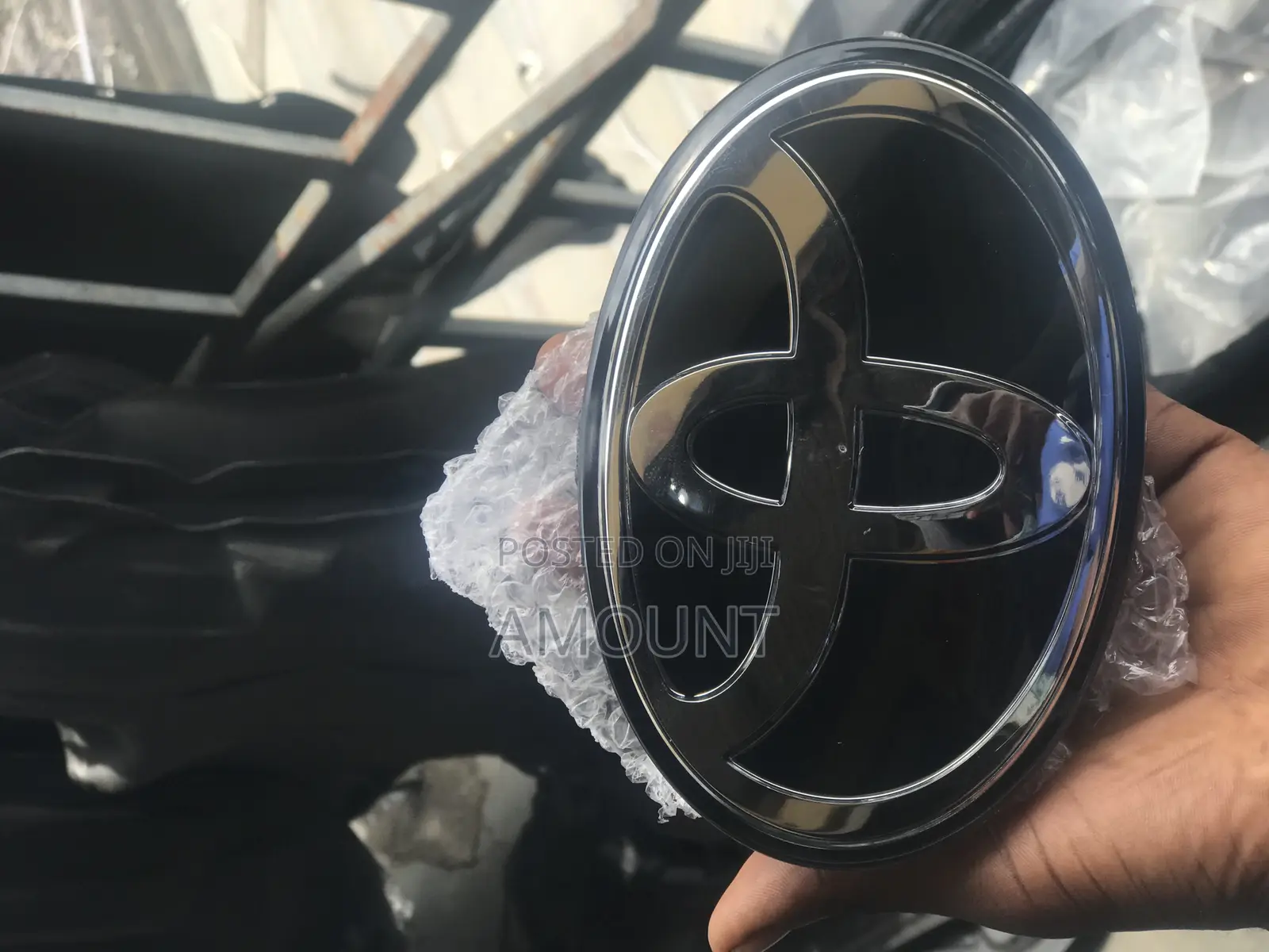 Toyota Rav 4 2017 Front Crown