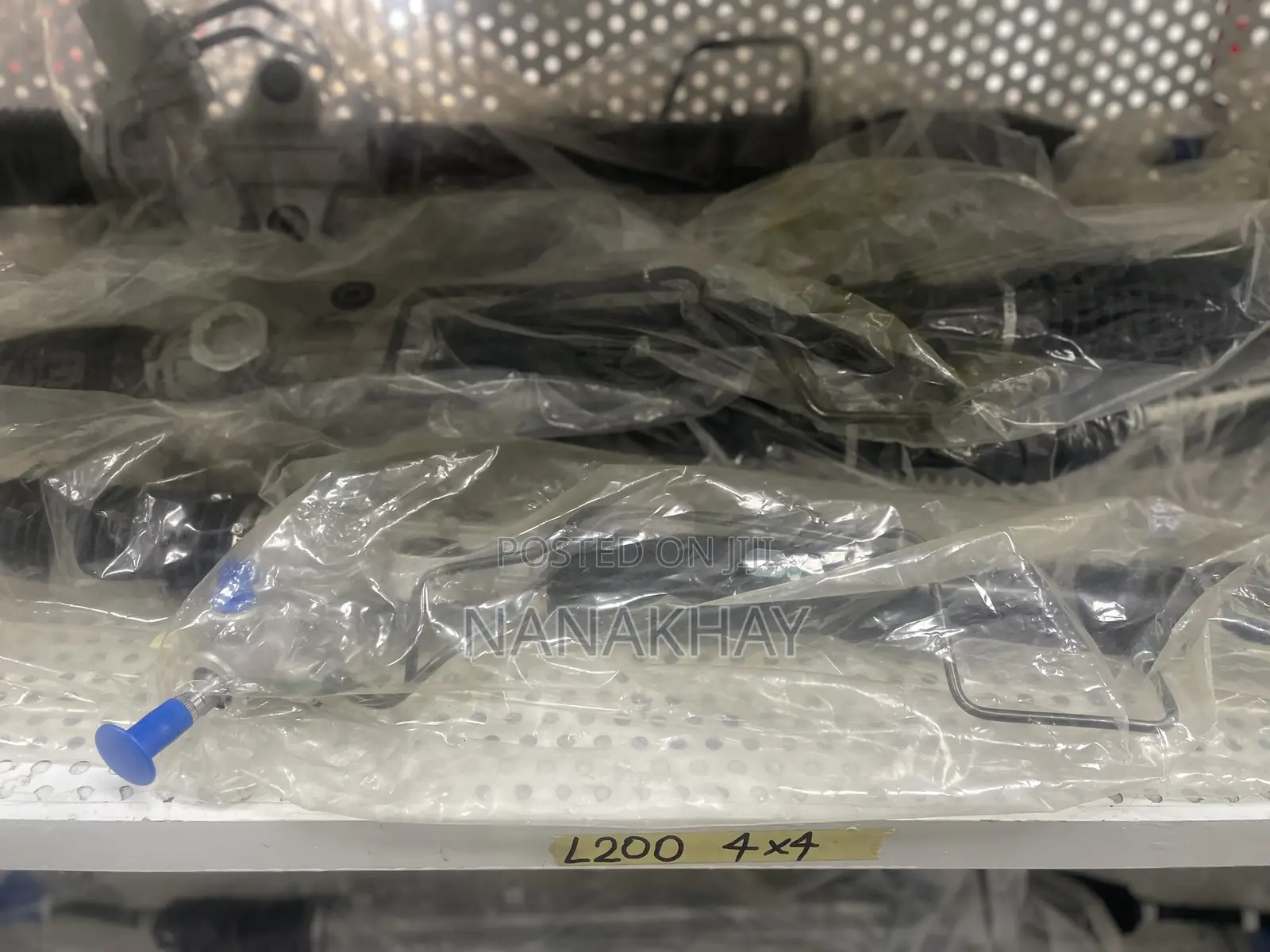 Mitsubishi L200 or Pajero 2009-2013