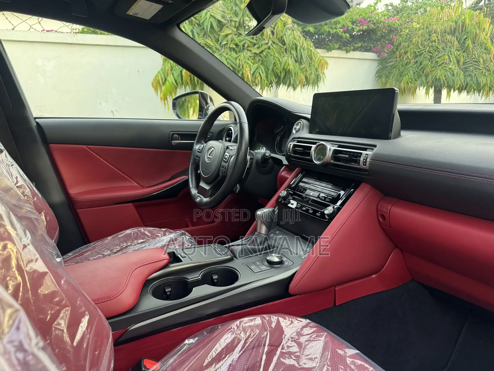 Lexus IS 2022 Ivory