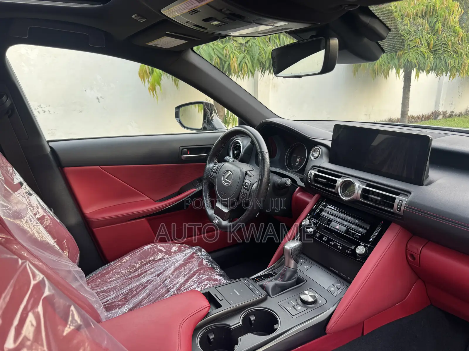 Lexus IS 2022 Ivory