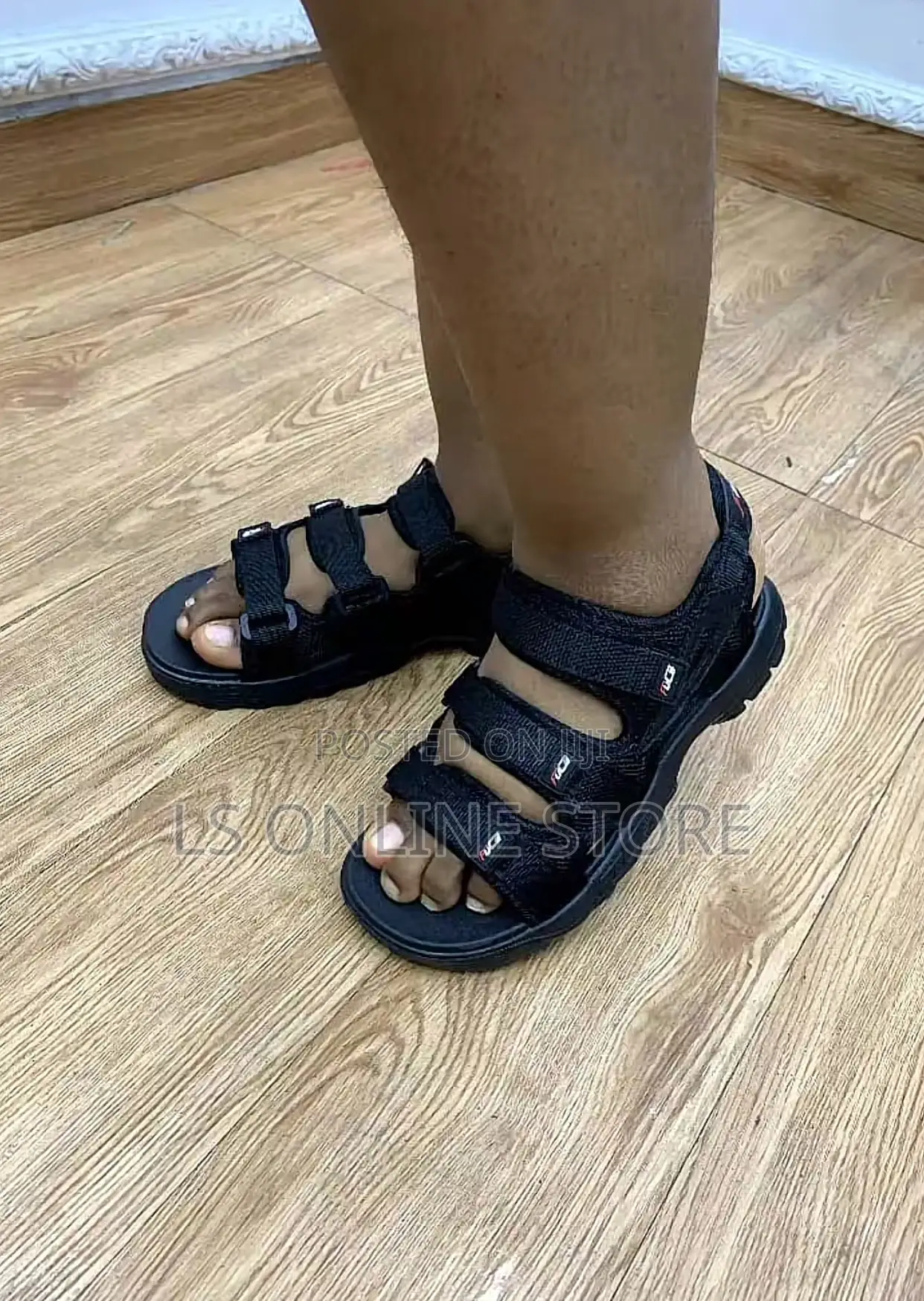 Fuse Sandals/Black Sandals