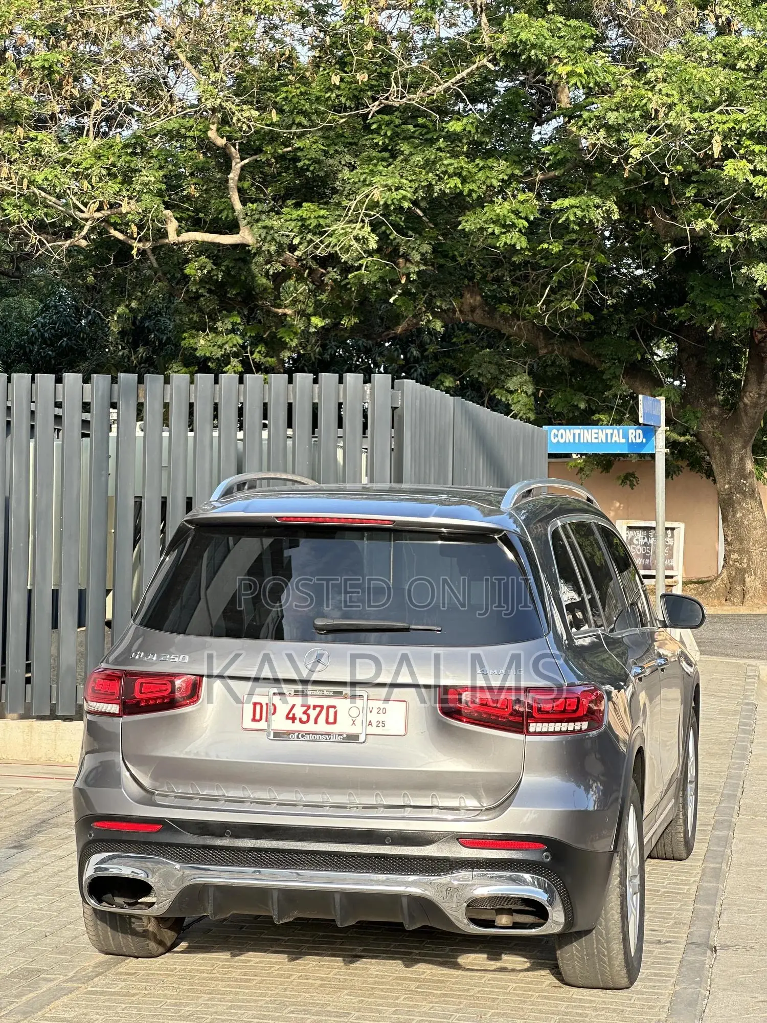 Mercedes-Benz GLB-Class 2023 Gray
