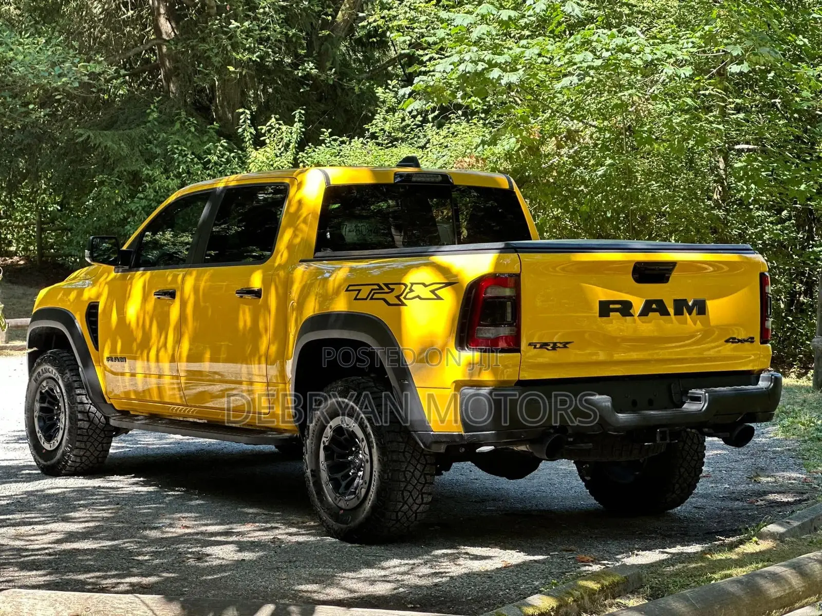 Dodge RAM 2023 Yellow
