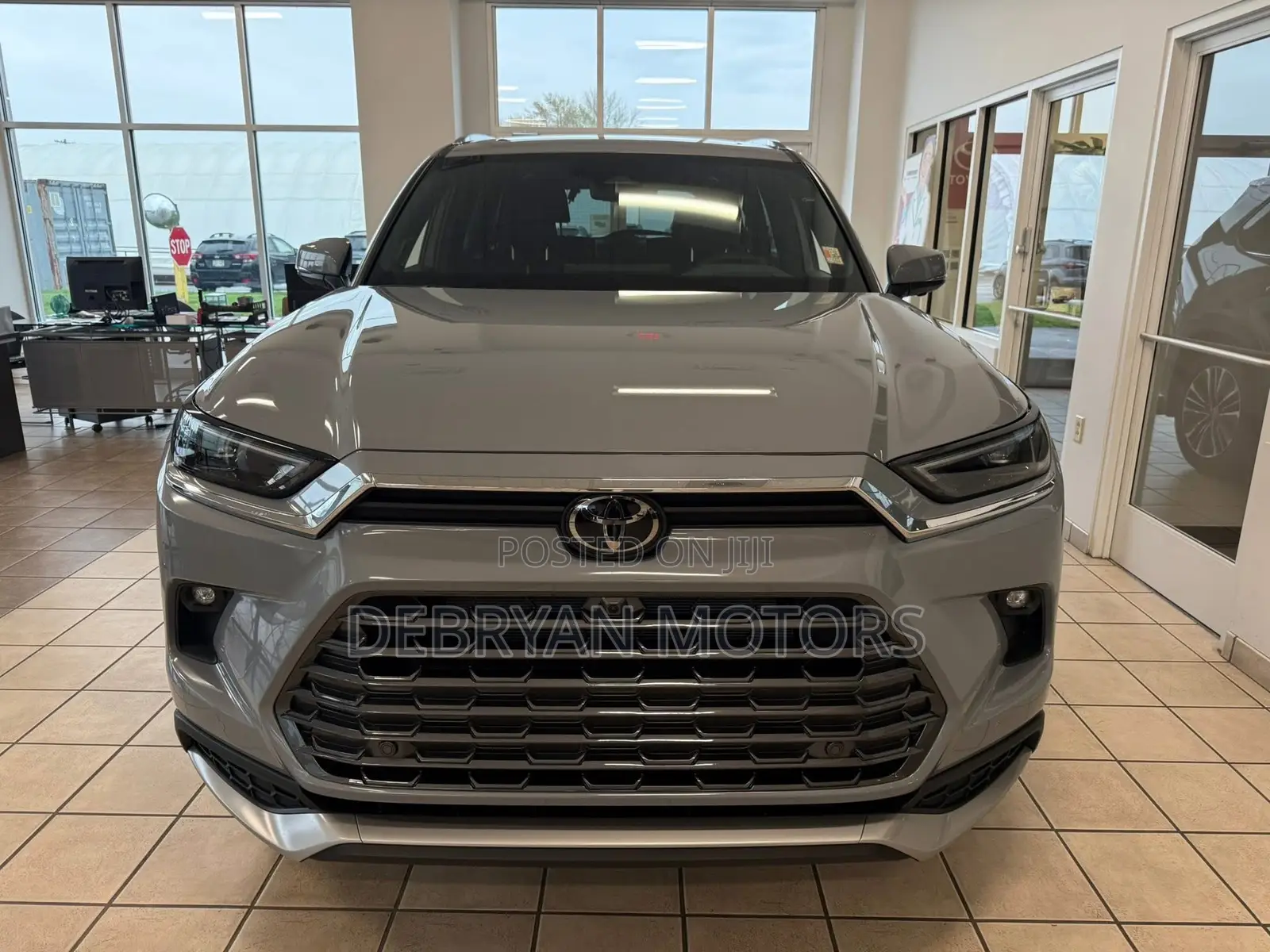 Toyota Grand Highlander Platinum AWD 2024 Gray
