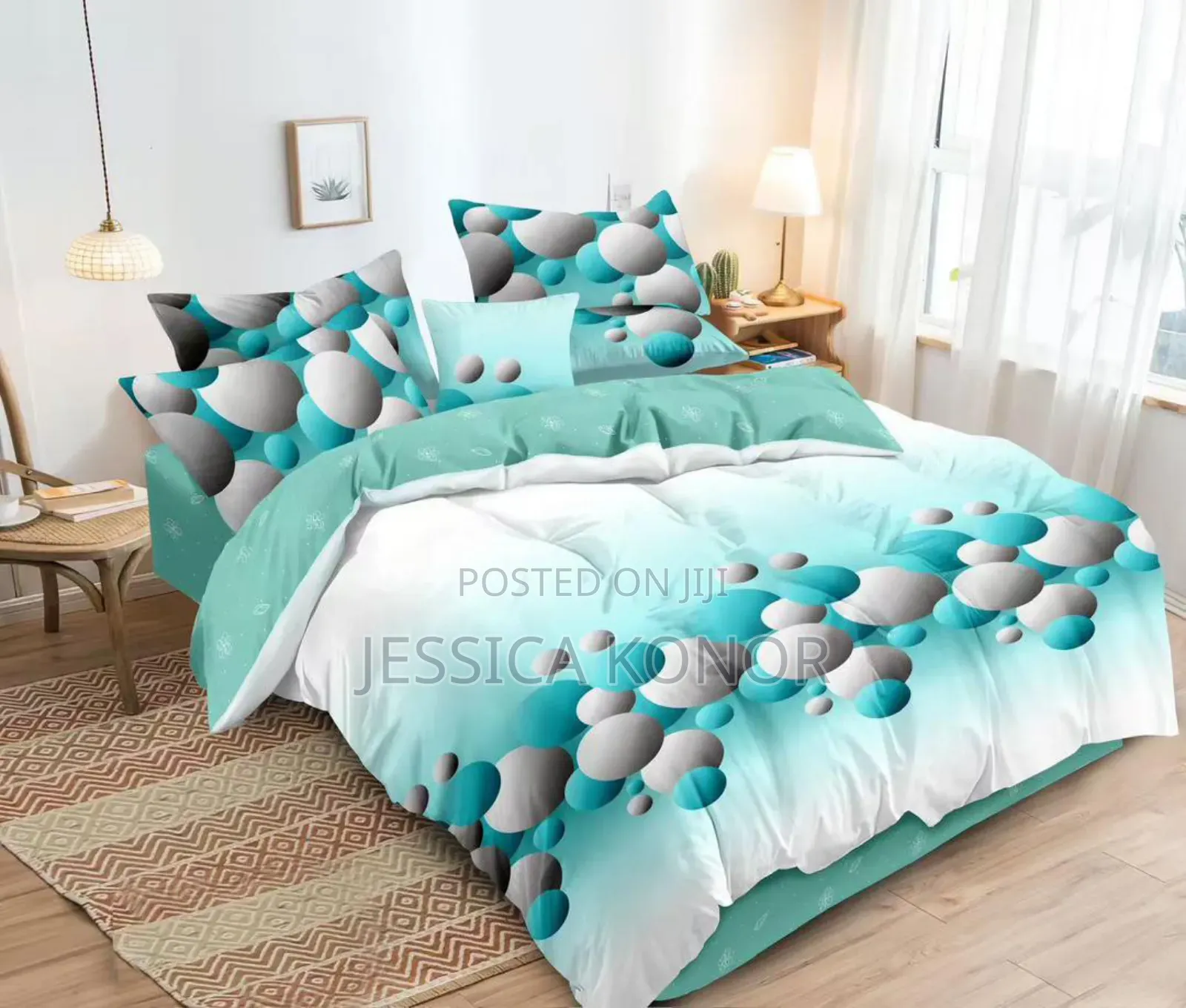 2 Different Super King Size Bedsheet With 5 Pillowcases