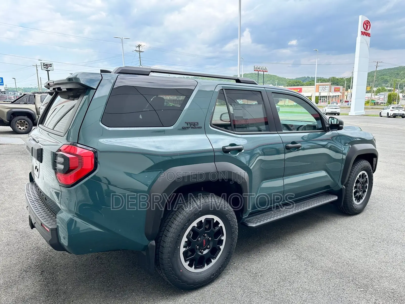Toyota 4-Runner 2025 Green