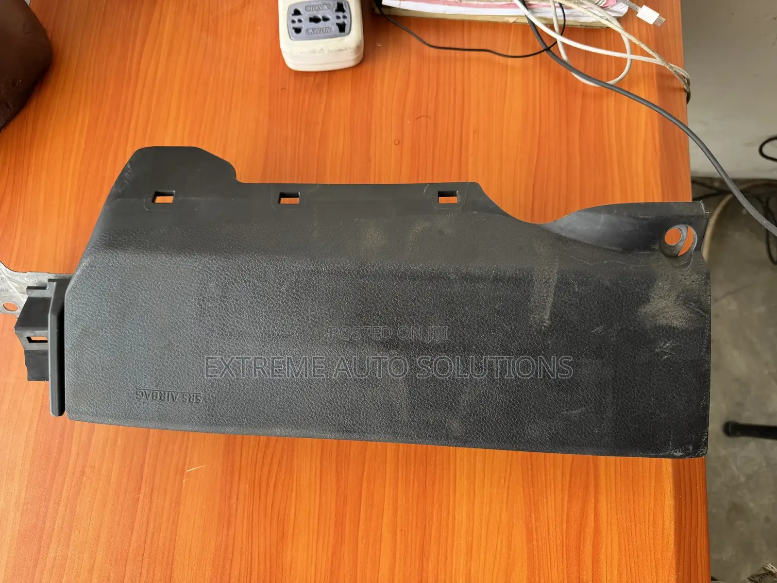 2016 Toyota Tacoma Passenger Knee Airbag
