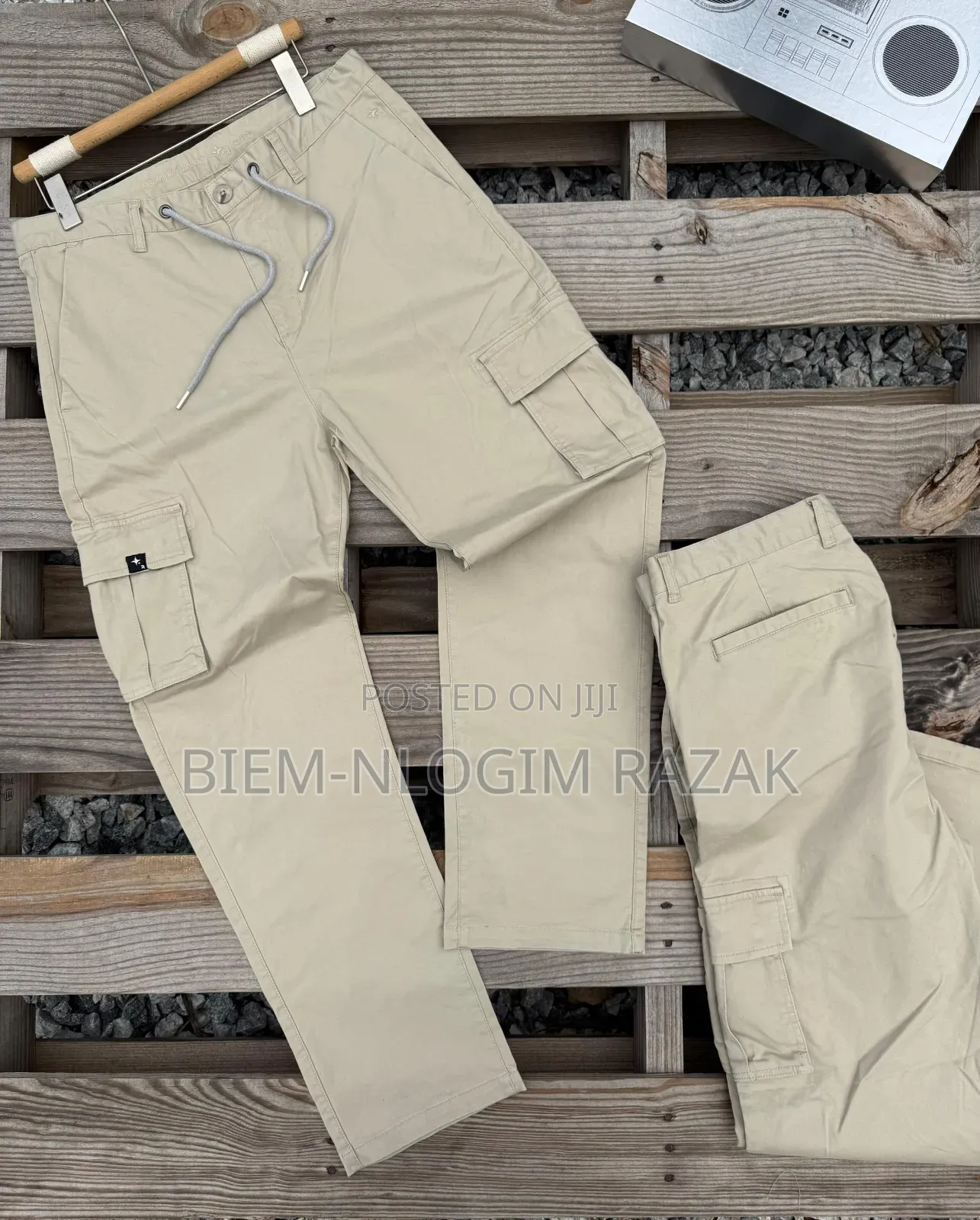 High Quality Plain Cargo Pants Available in Stock