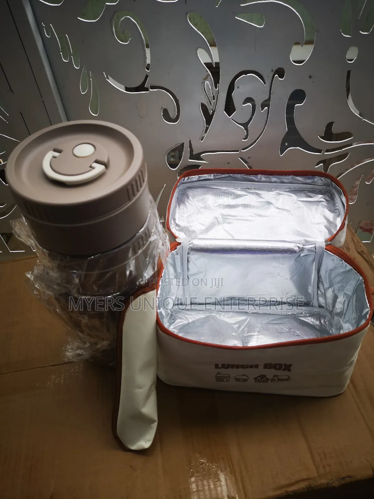 Heat Retaining Lunch Set With Superior Ability