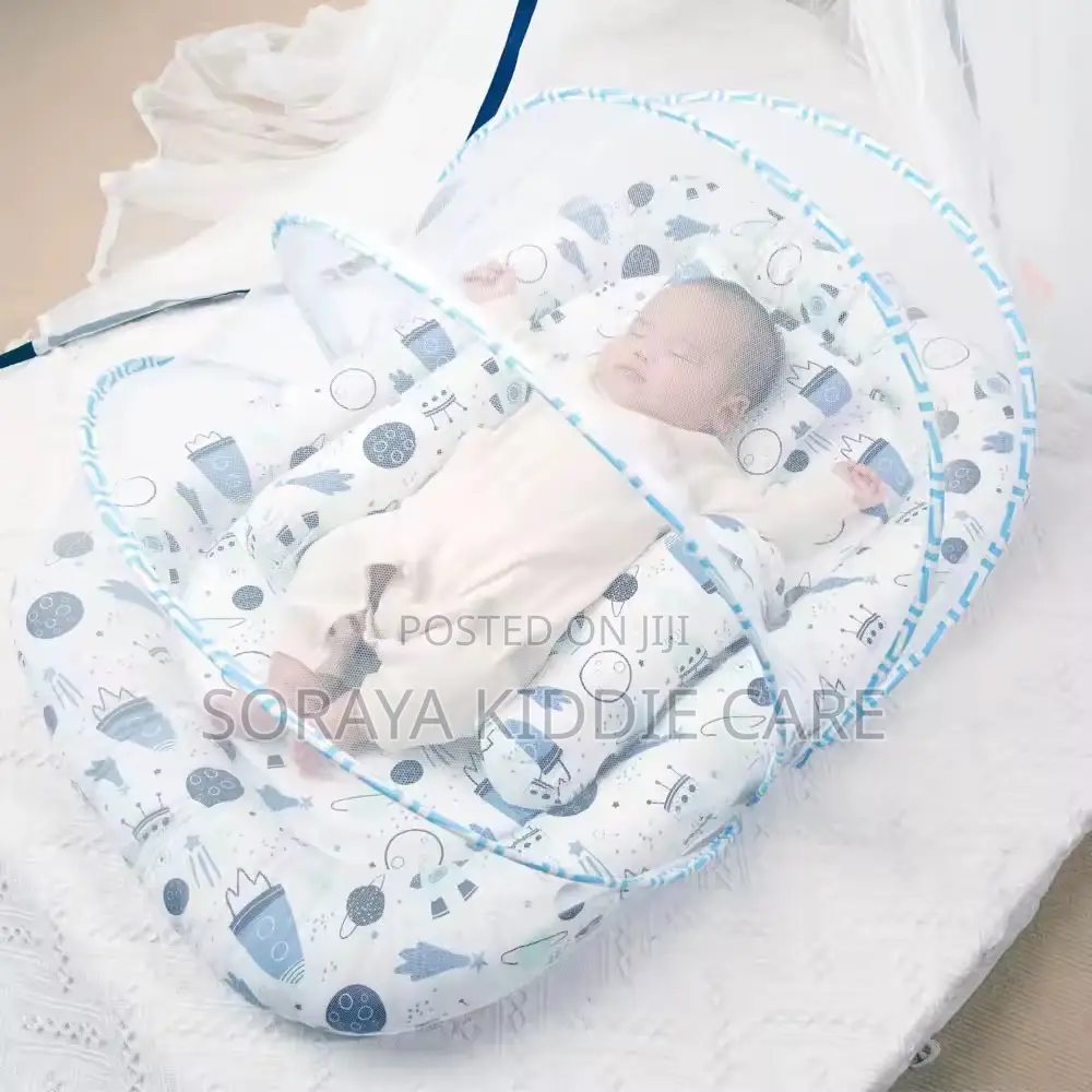 Baby Portable Foam Bed With Side Pillows and Net