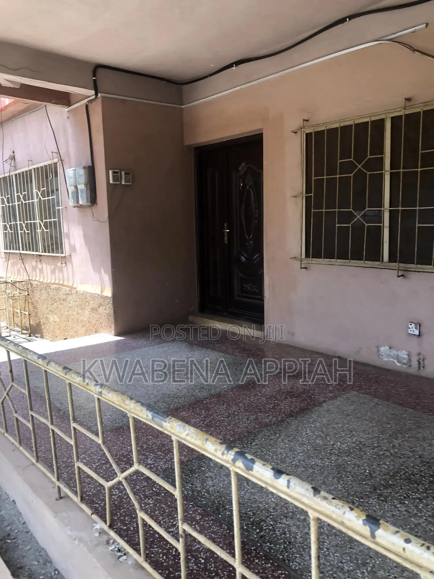 10bdrm House in Mark Estate At, Kumasi Metropolitan for sale