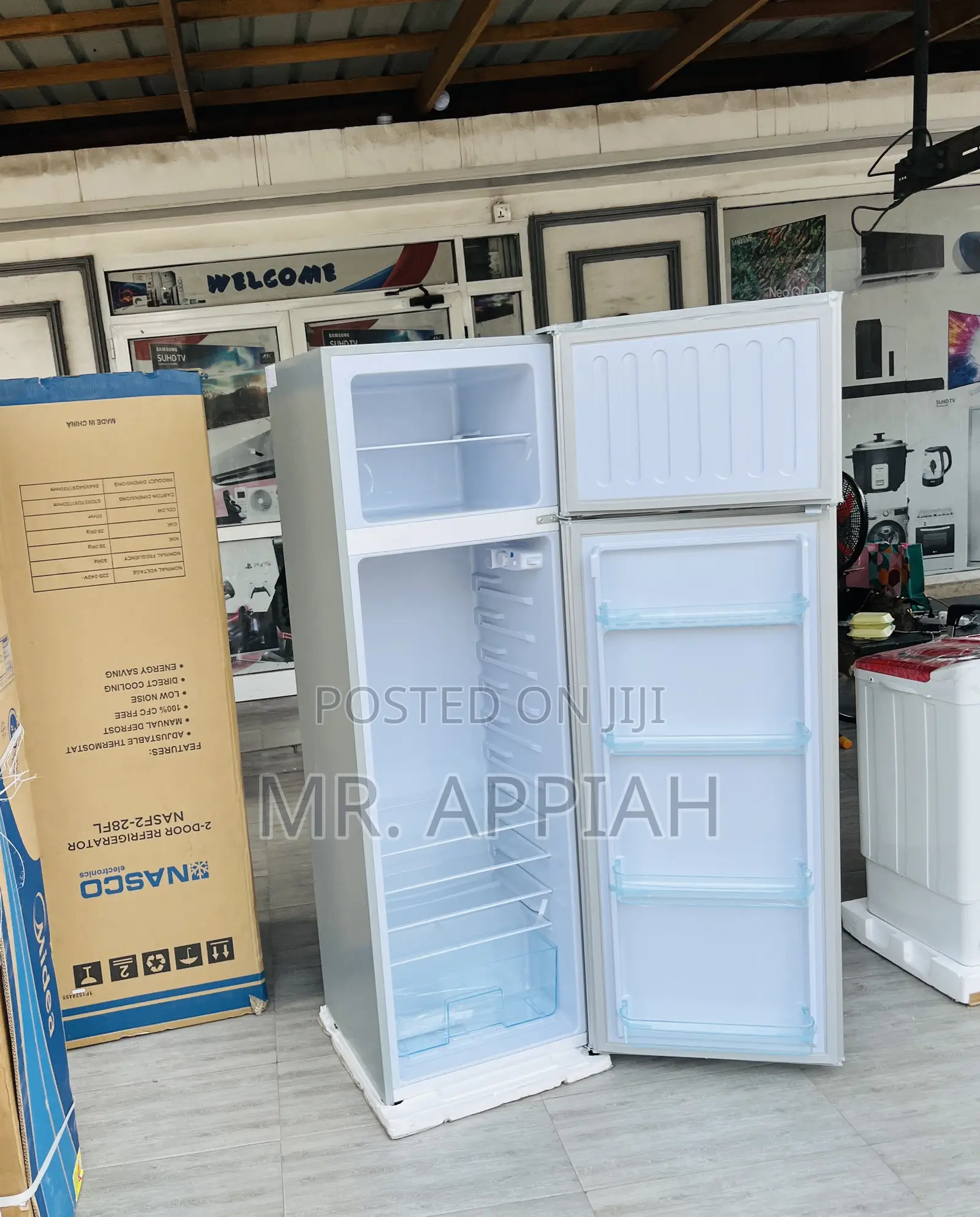 Beautiful Made Nasco Nasf2-28fl Top Freezer Fridge.