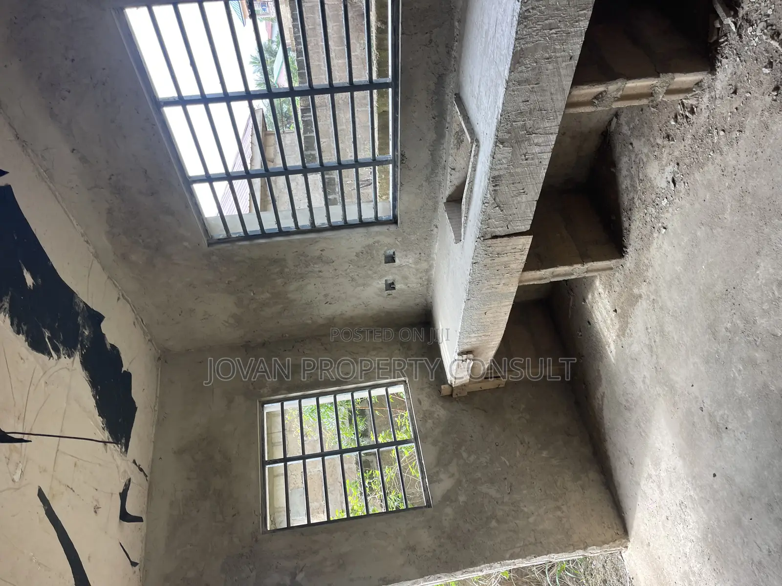 4bdrm House in Amasaman for sale