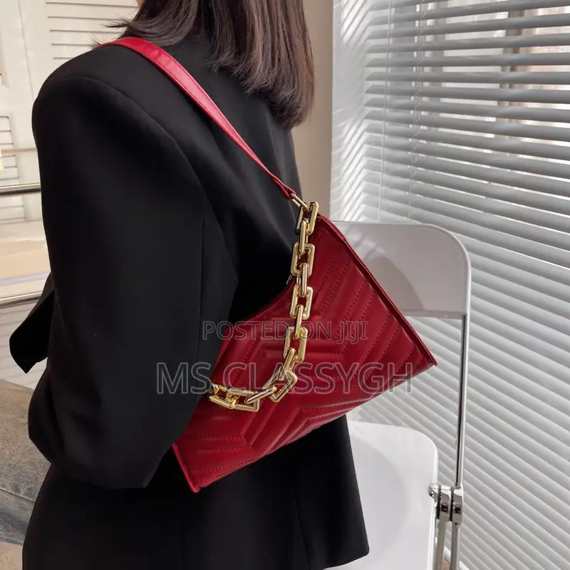 New Retro Small Style Simple and Stylish Chain Bag