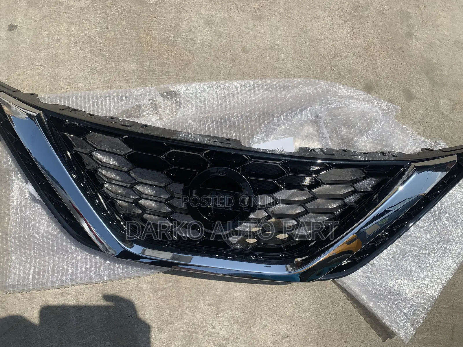 14-17 Nissan Qashqai J11 Front Bumper Radiator Grille