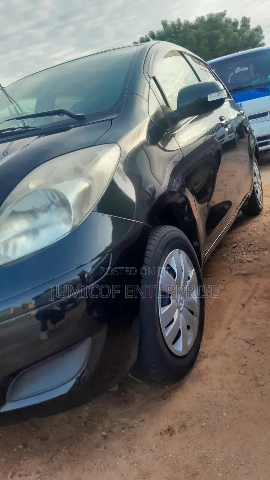 Toyota Vitz 1.3 FWD 5dr 2010 Black