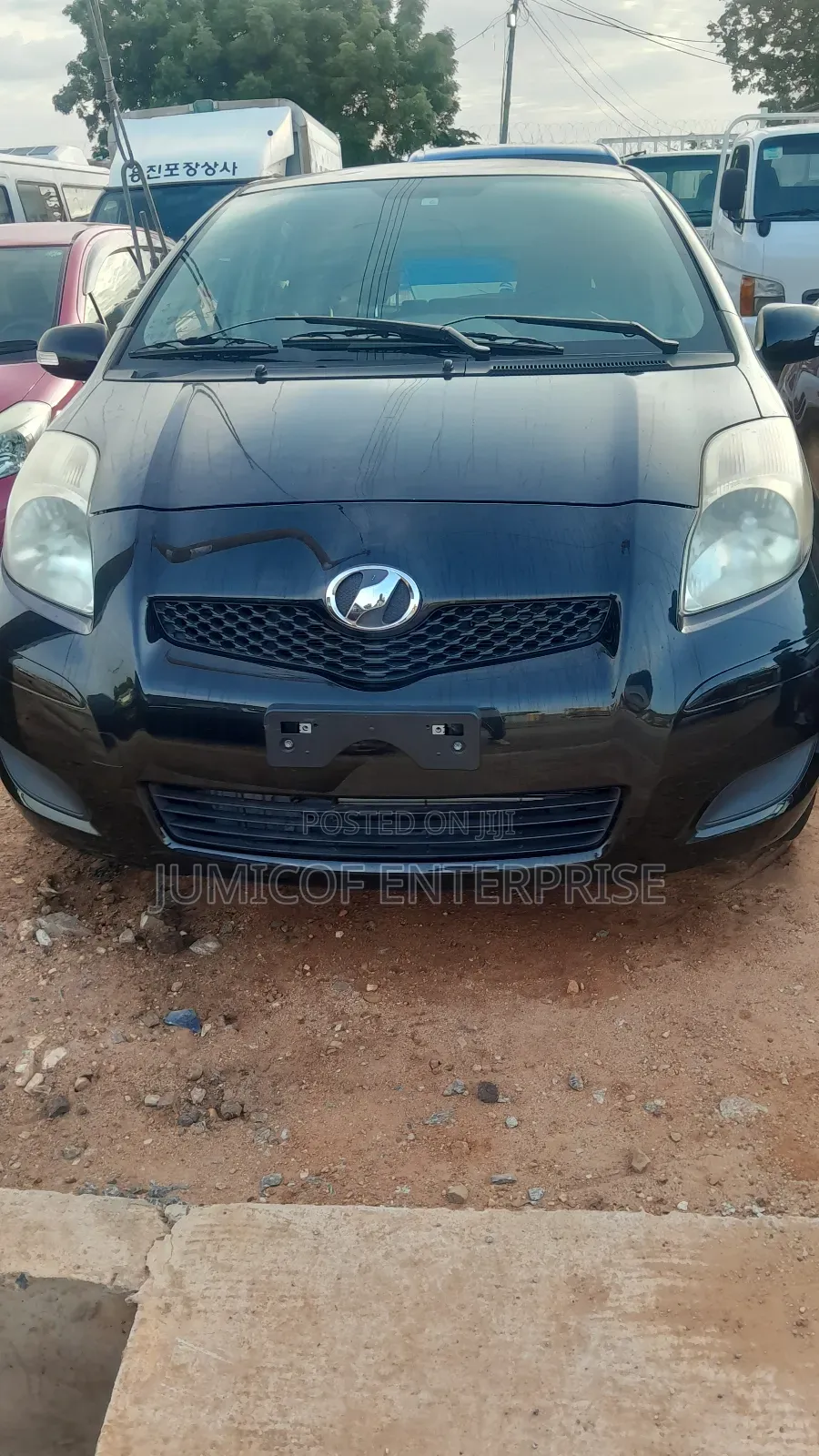 Toyota Vitz 1.3 FWD 5dr 2010 Black