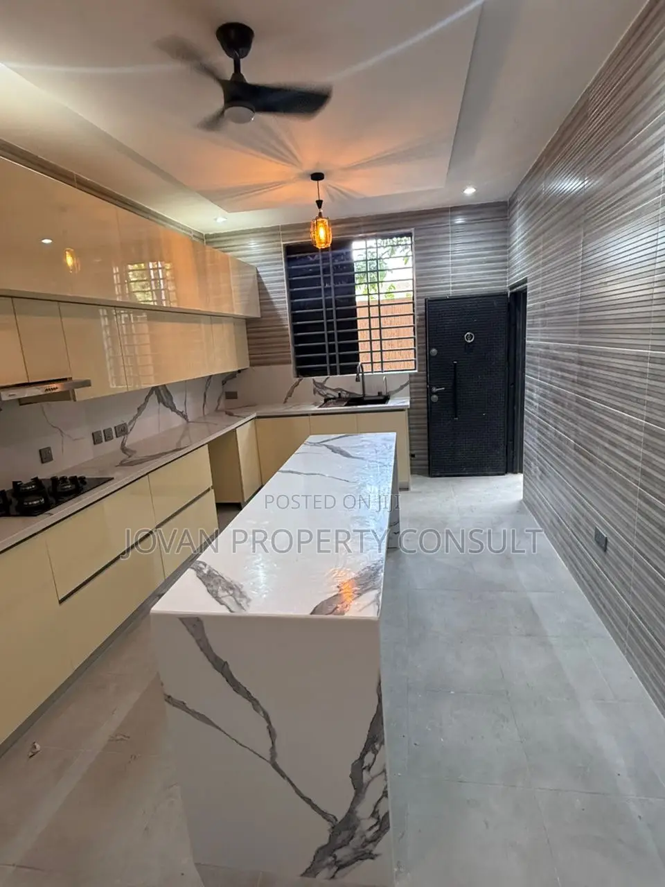 5bdrm House in Lertebiokoshie, Kaneshie for rent