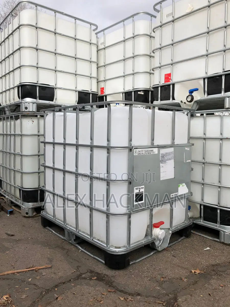 White Polytank With Cage