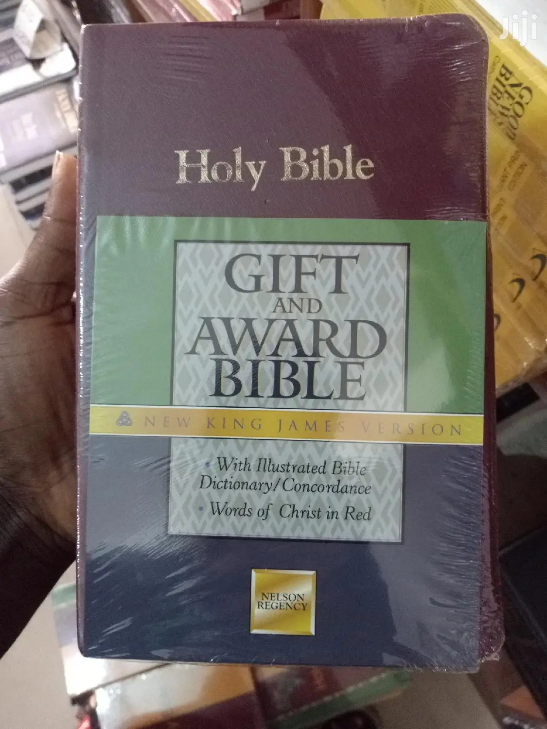 Gift and Award Holy Bible (NKJV)