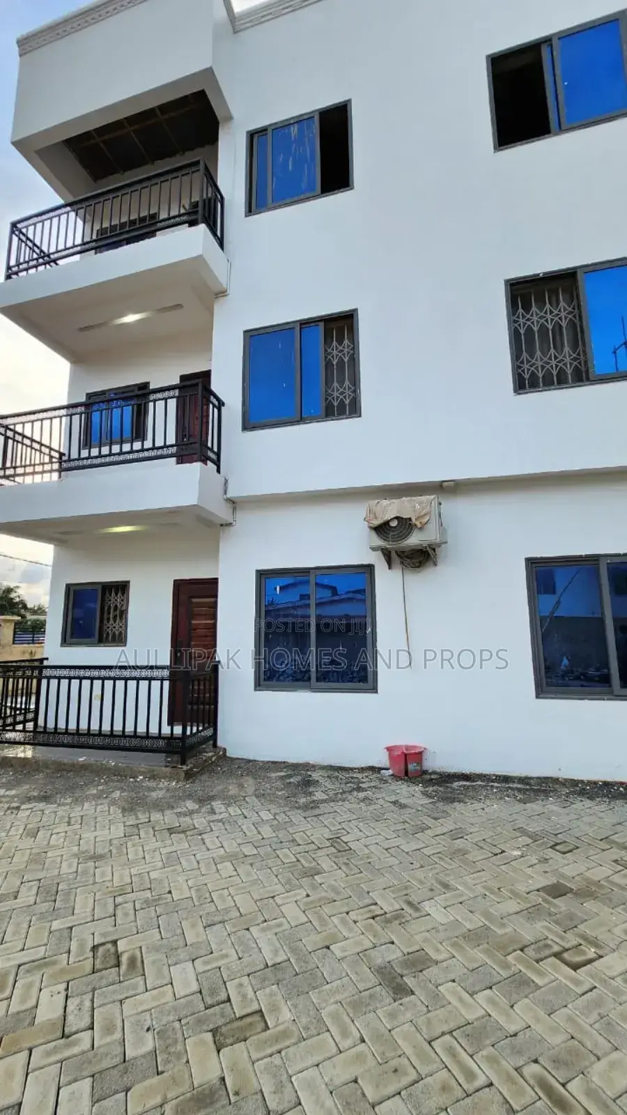 2bdrm Apartment in Ashaley Botwe for rent