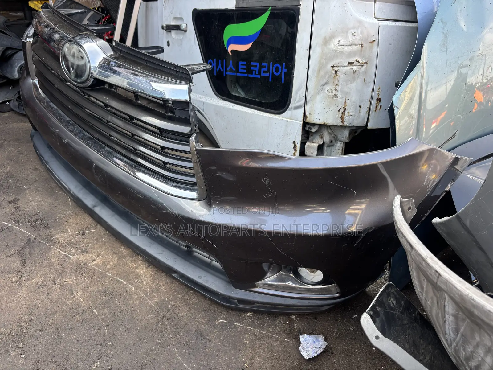 Toyota Highlander 2017-2019 Front Bumper Complete