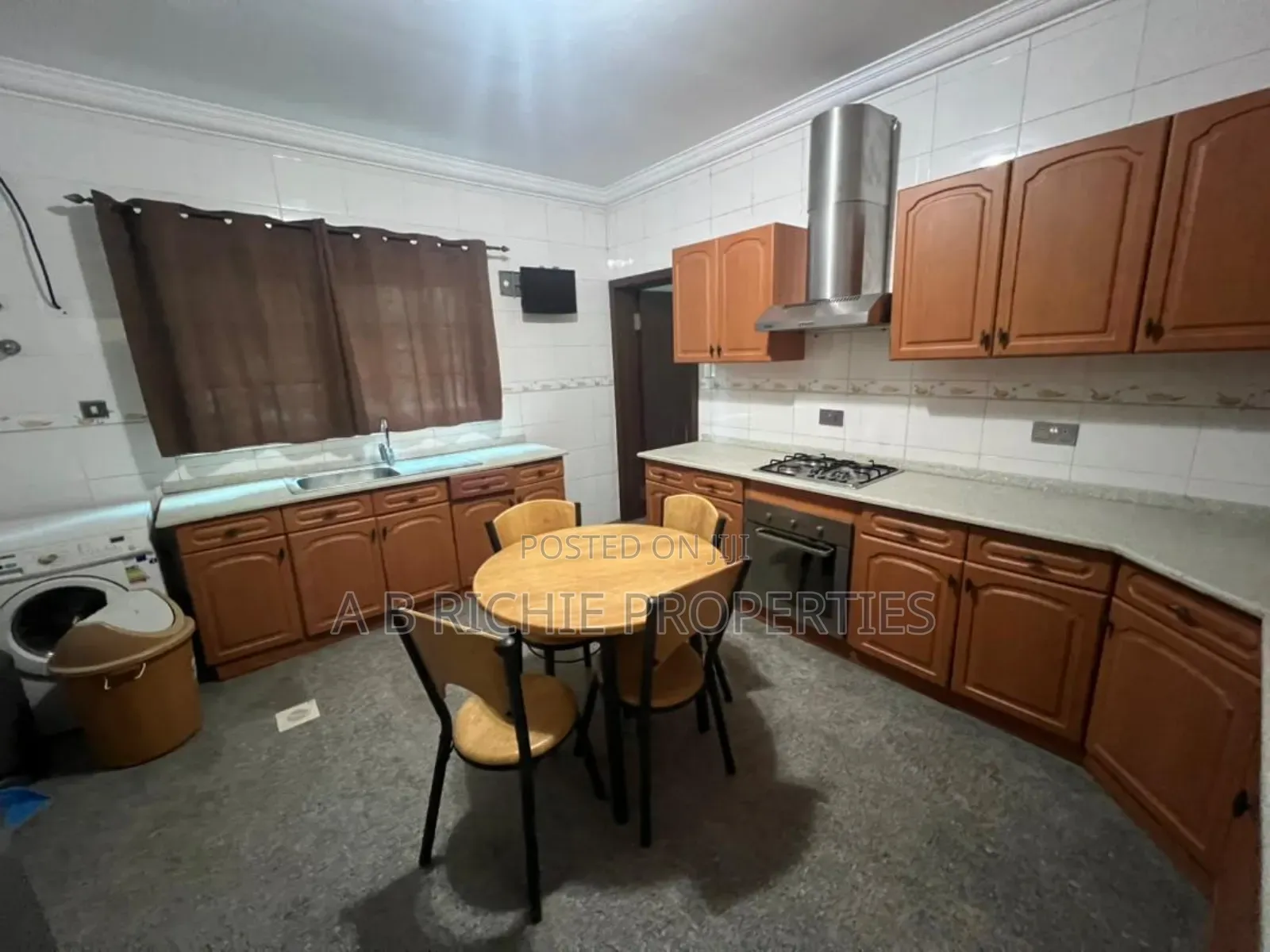 Furnished 4bdrm Apartment for sale