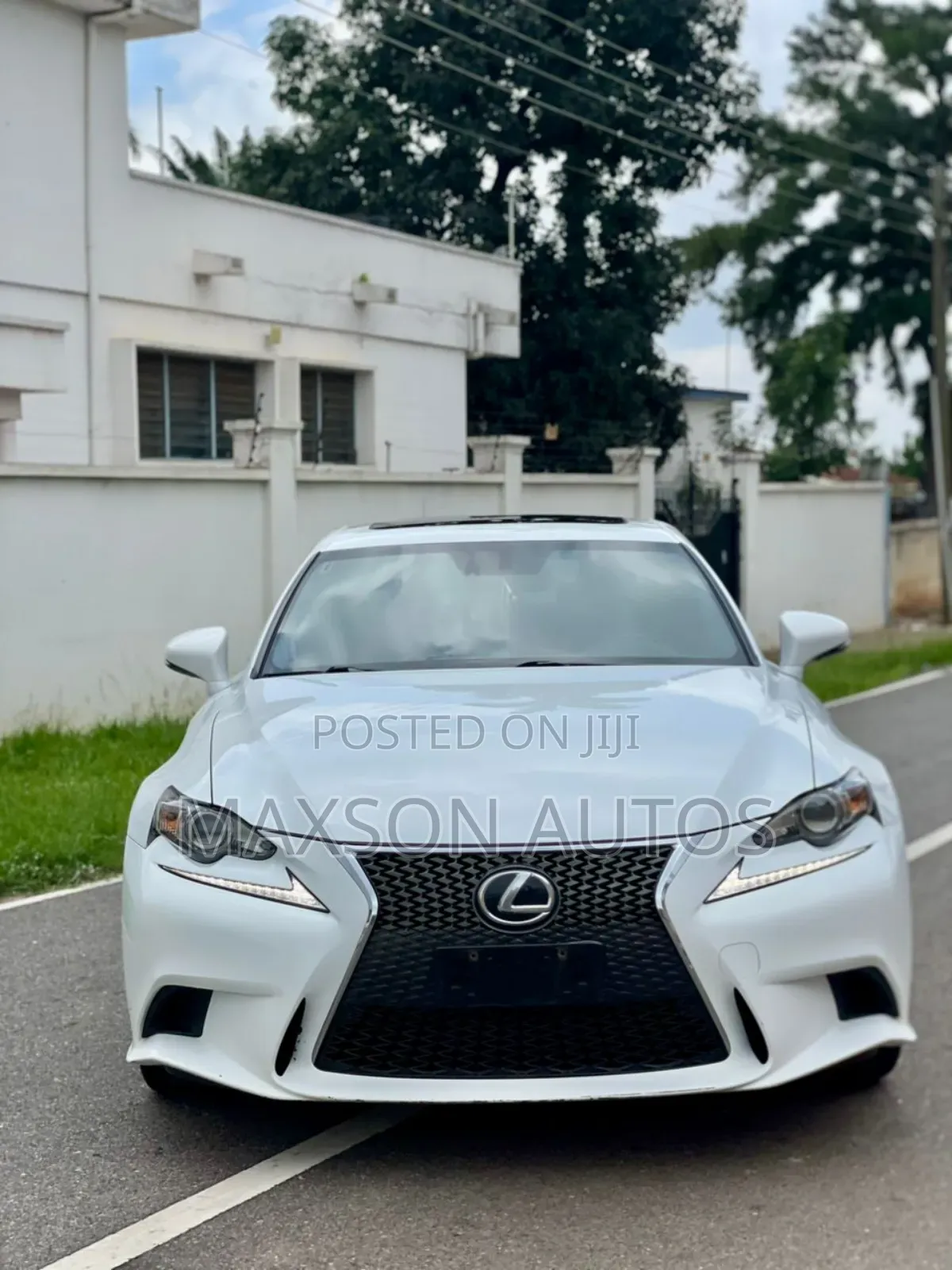 Lexus IS 300 AWD 2016 White