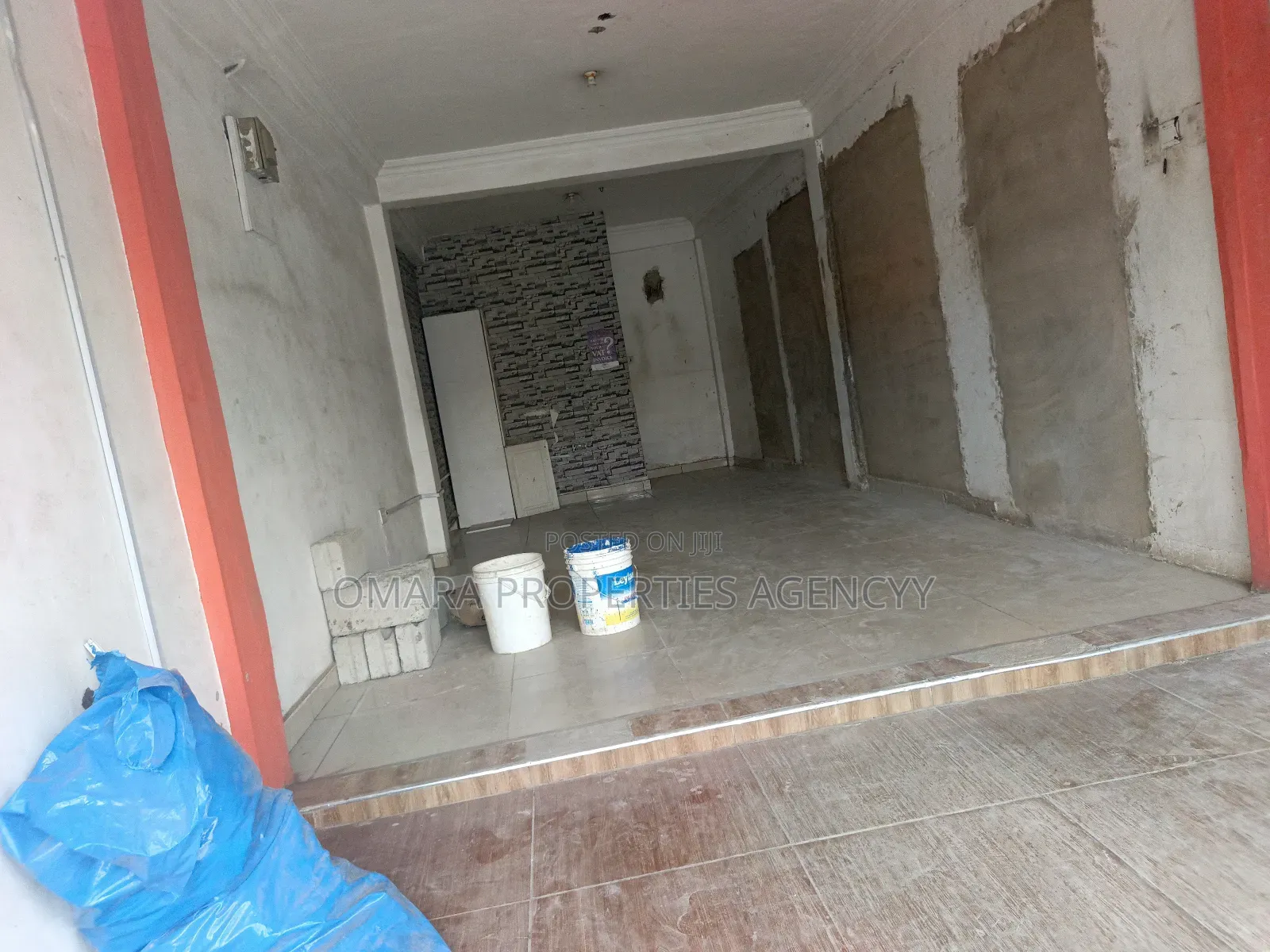 Spacious Shop for Rent