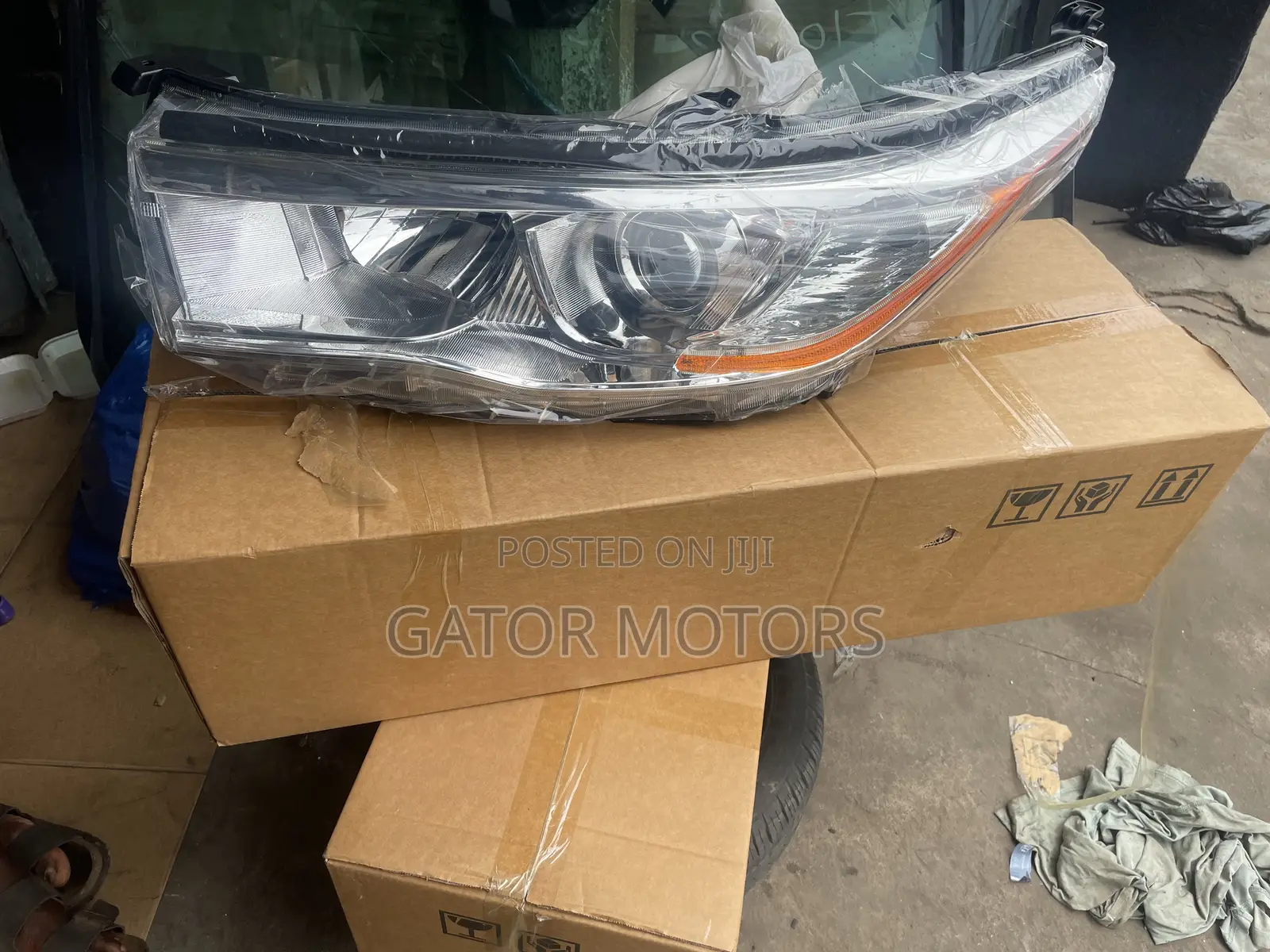Highlander 2013,2014,2015 Headlights (Pair)
