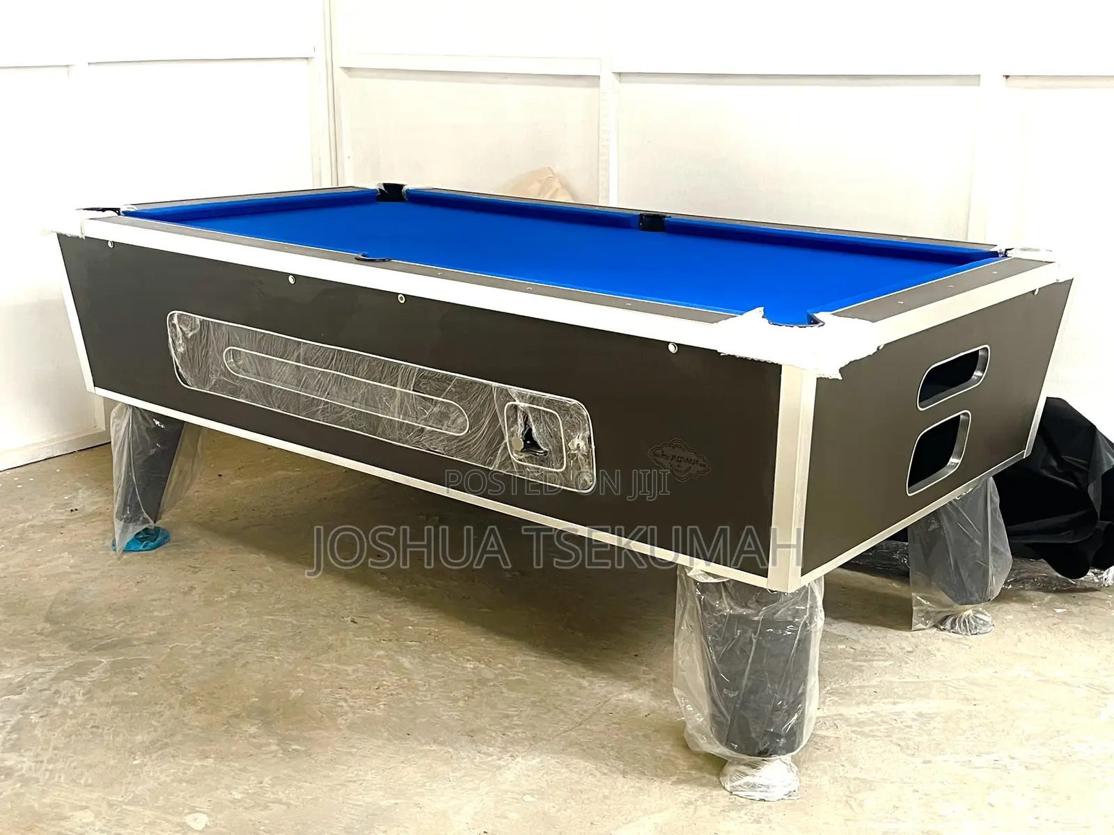 New Marble and Coin Operated Pooltable (Intl Model)