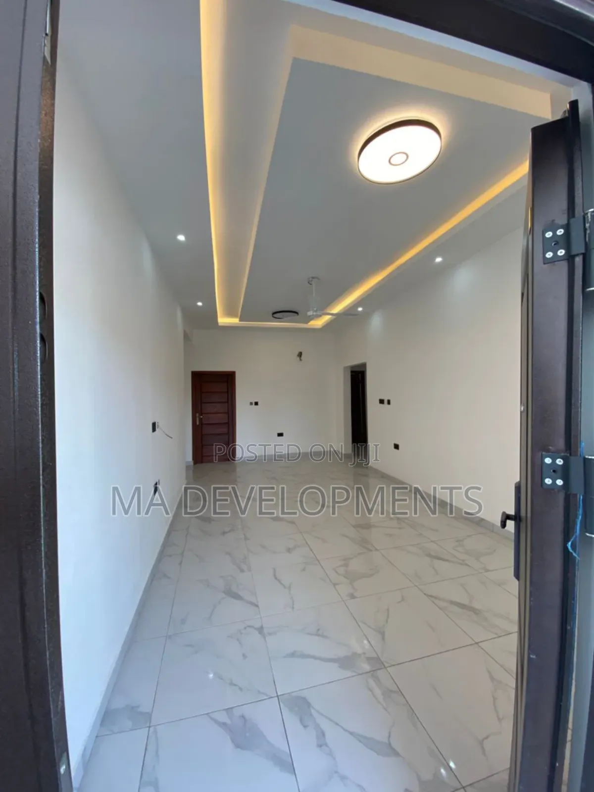 2bdrm Apartment in Madev Realty, Lapaz for rent