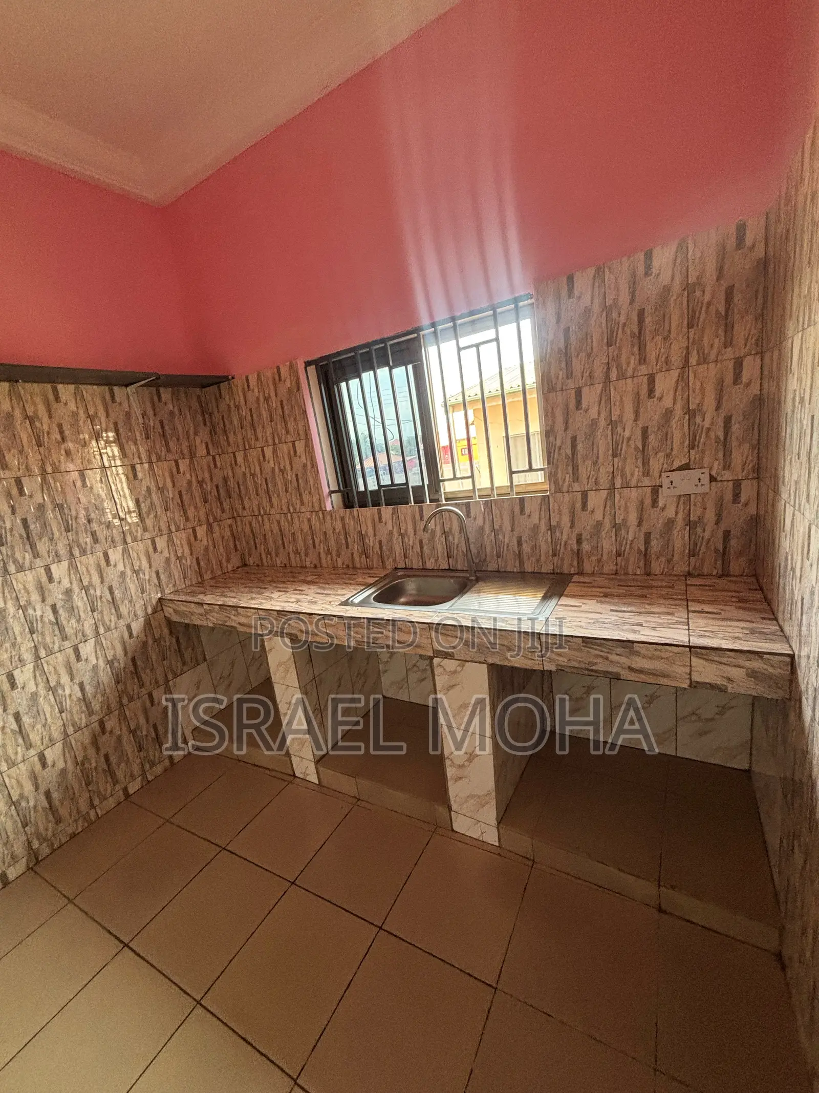 1bdrm Apartment in Survive School, Frafraha for rent