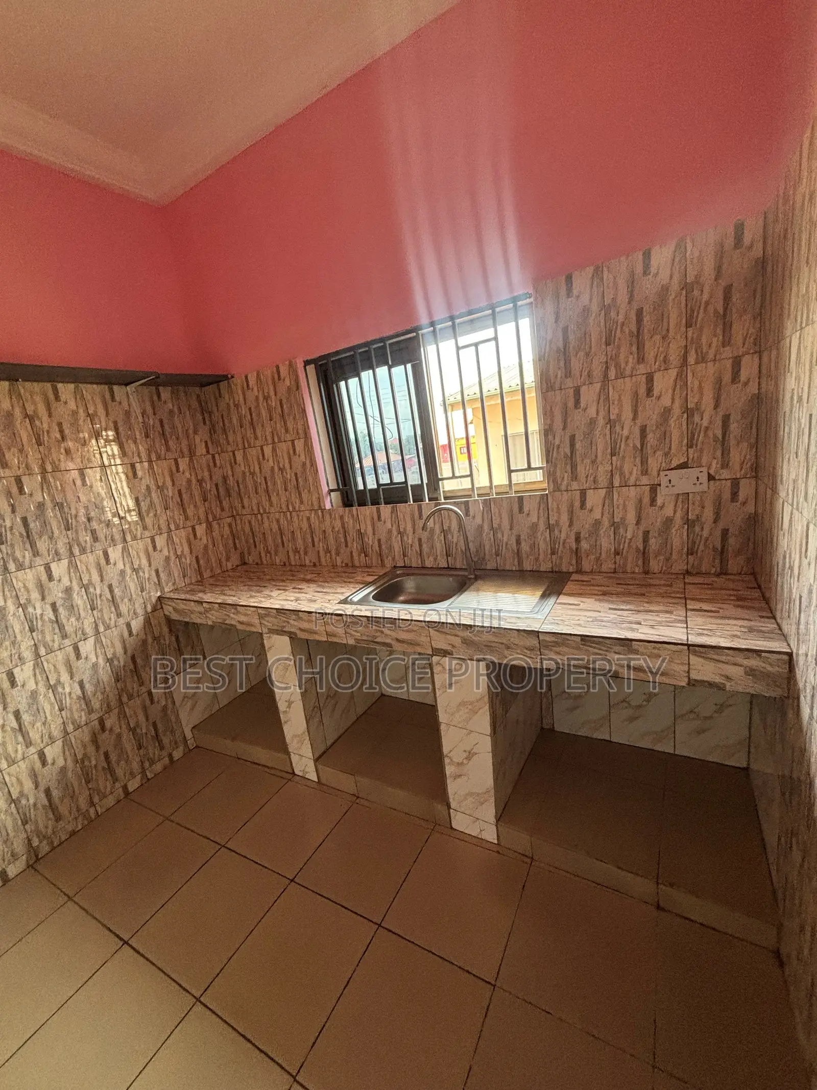 1bdrm Apartment in Survive School, Frafraha for rent