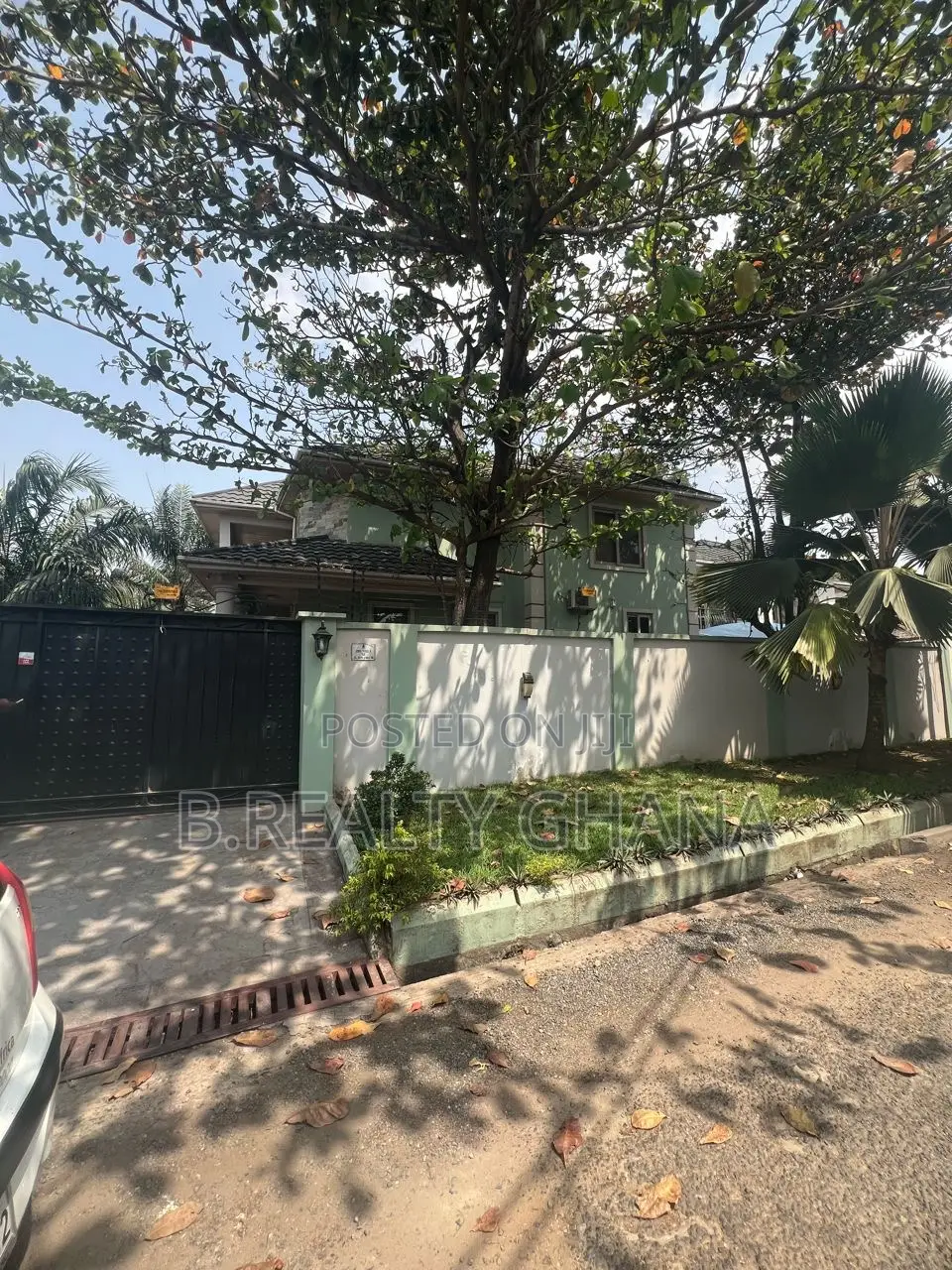 4bdrm House in Labone for sale