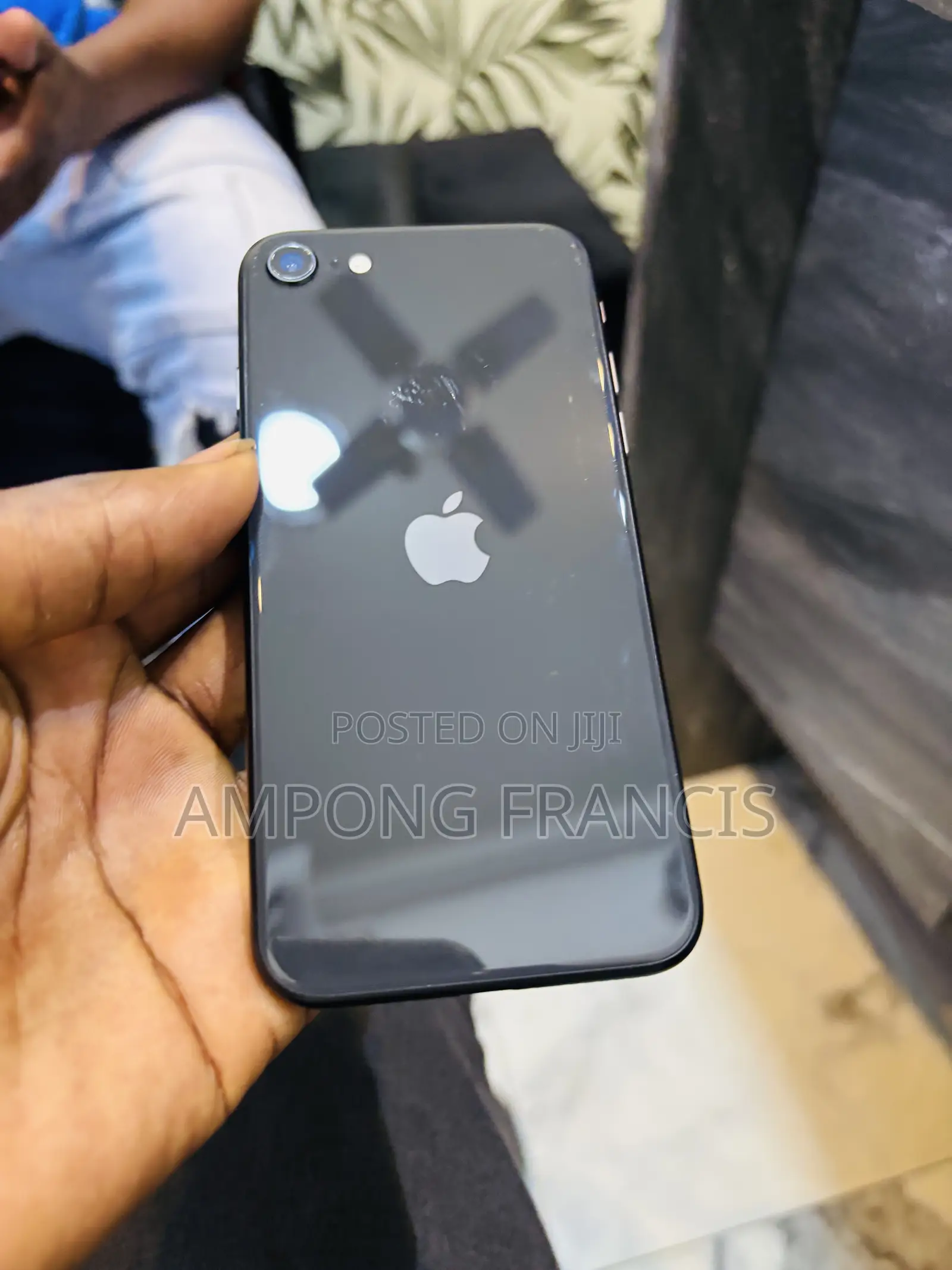 Apple iPhone SE (2020) 128 GB Black