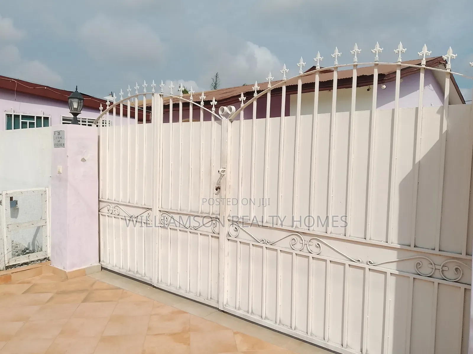 1bdrm Apartment in Hfc Estate Area, Spintex for rent