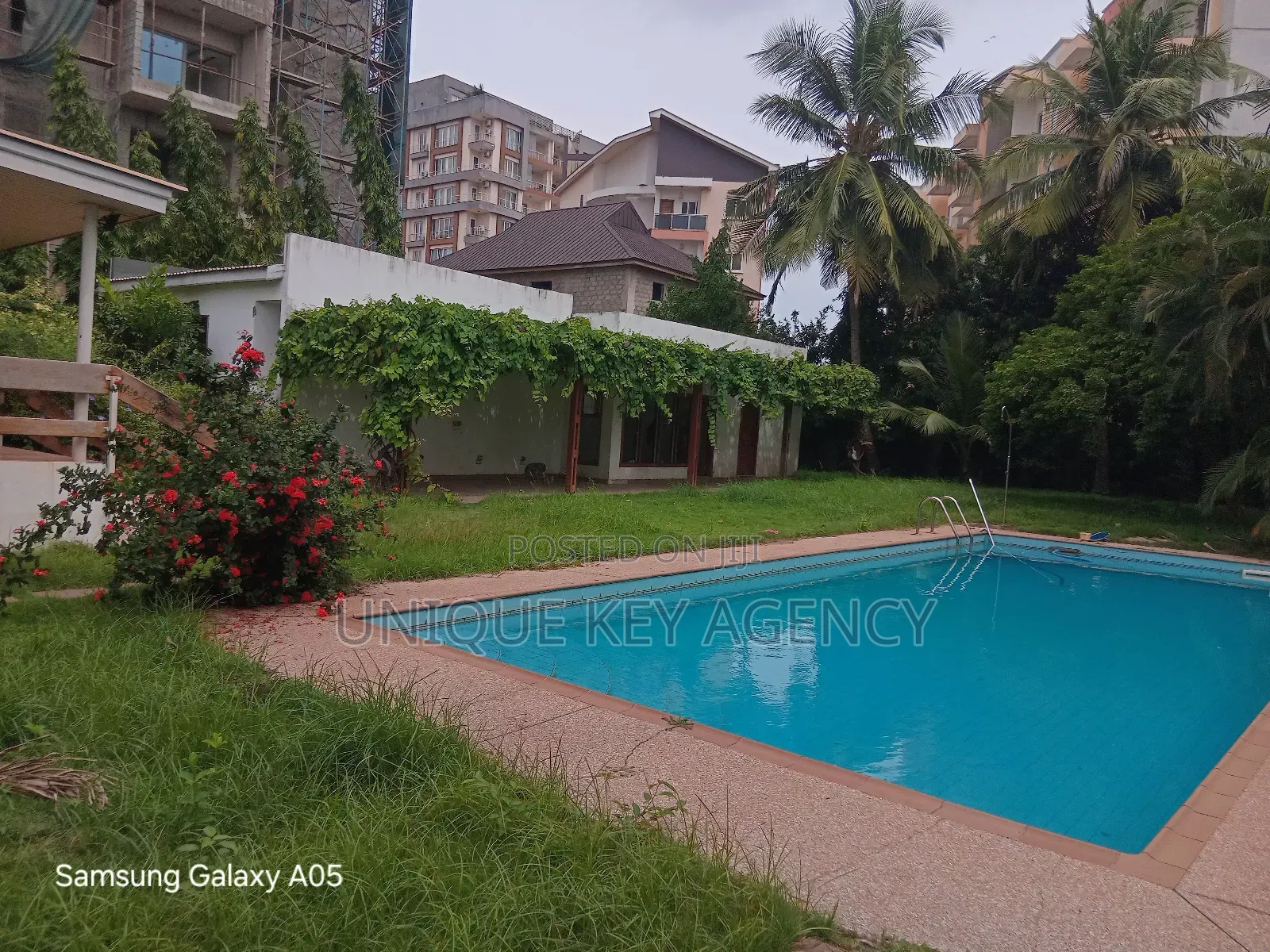 4bdrm House in Unique Key Agency, Airport Residential Area for rent
